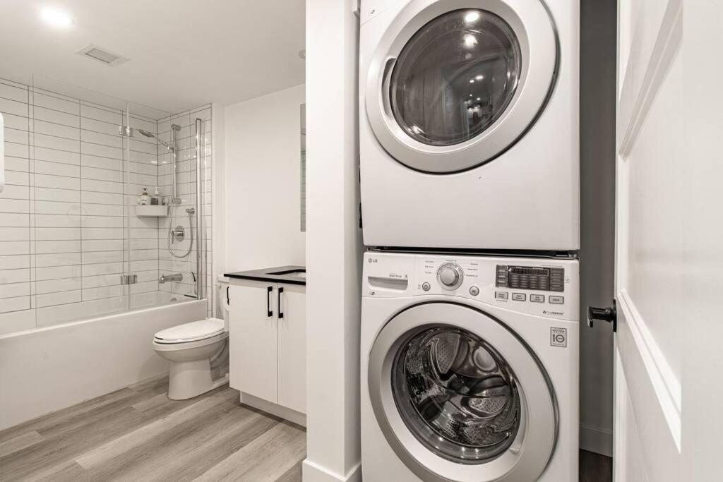 City Center, 2 bathroom, AC, Parking, Pool