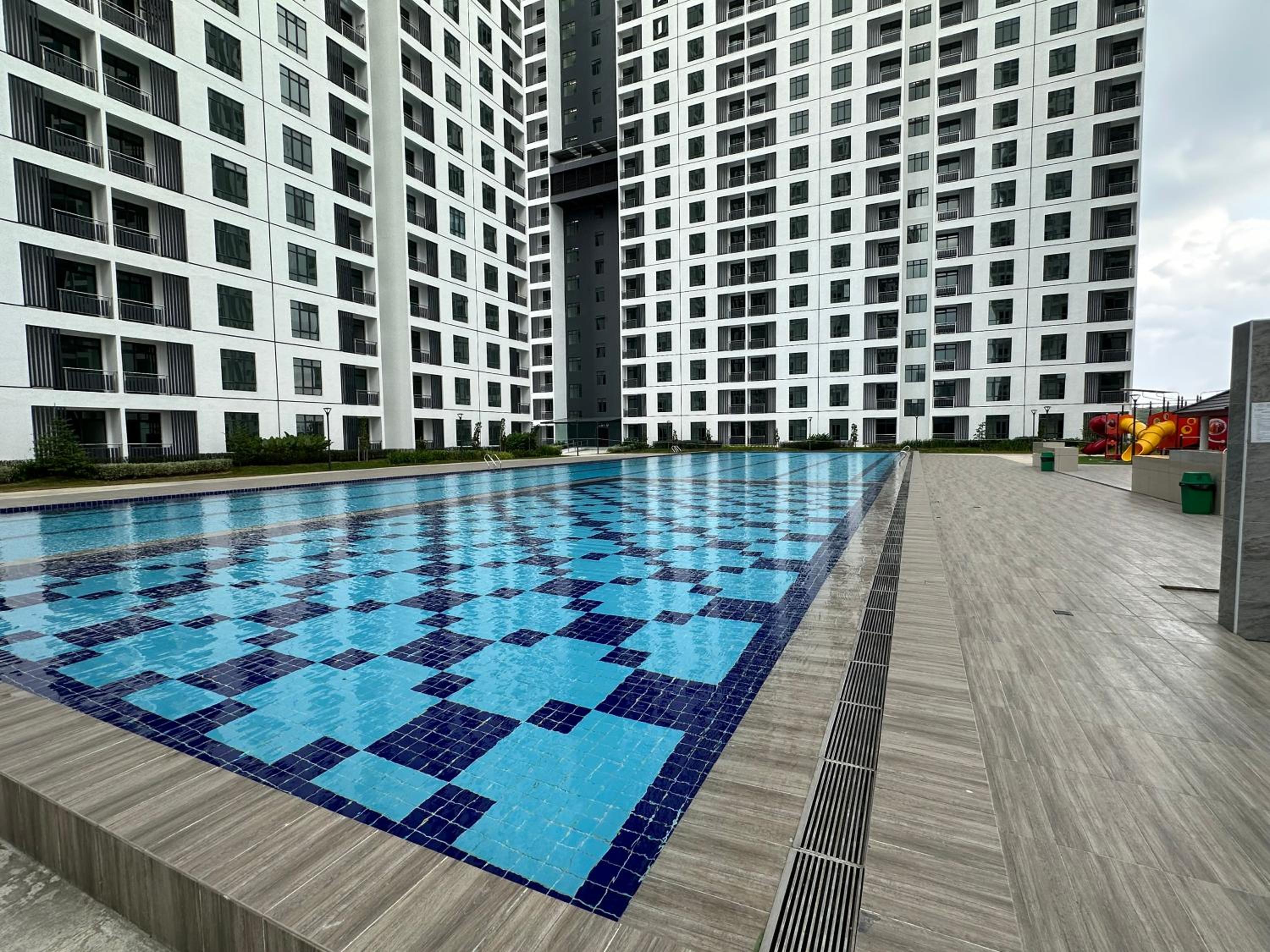 Cozy Studio KSL Residence2 Jb