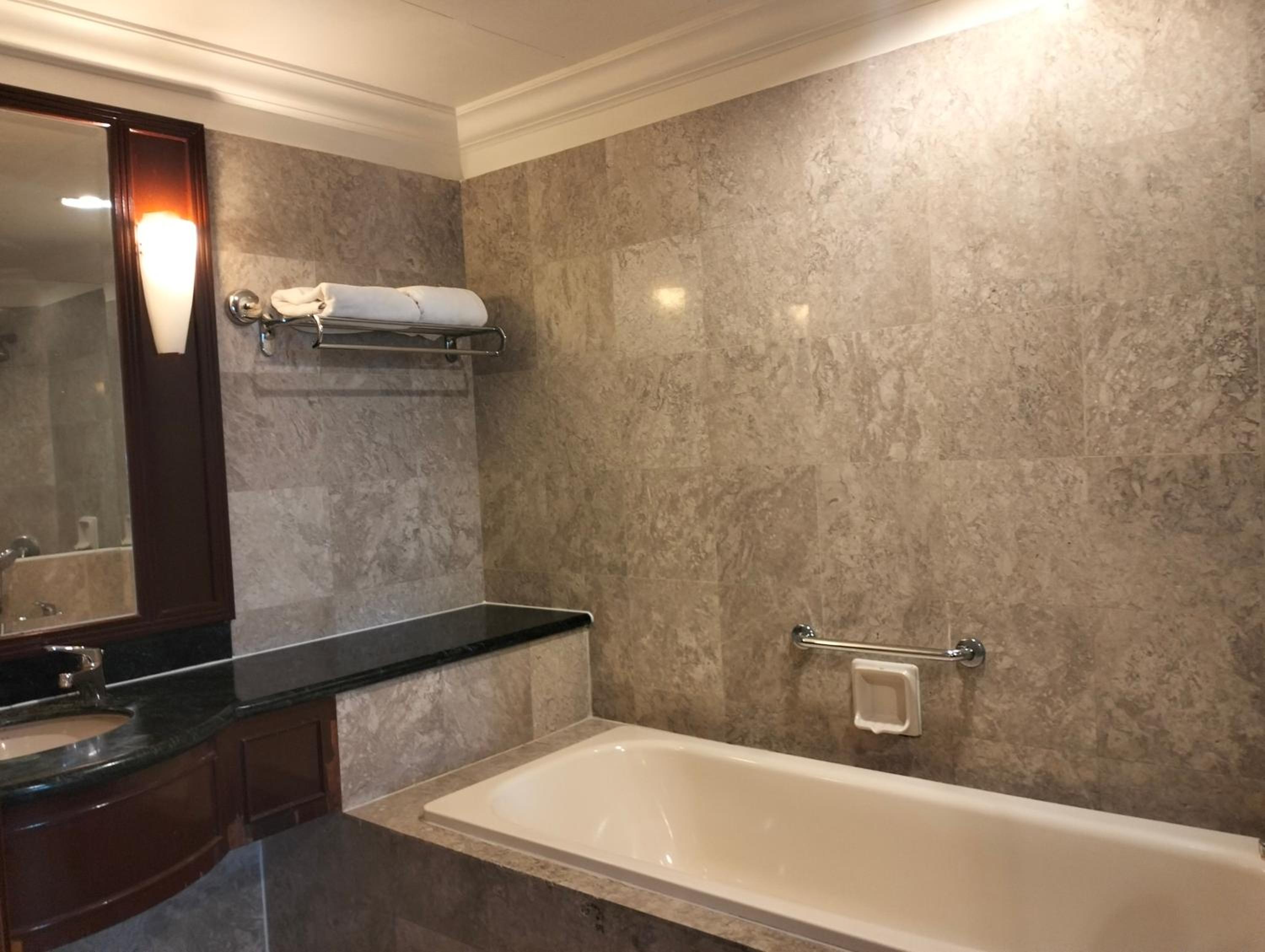 Berjaya Times Square Service Suite By Luna