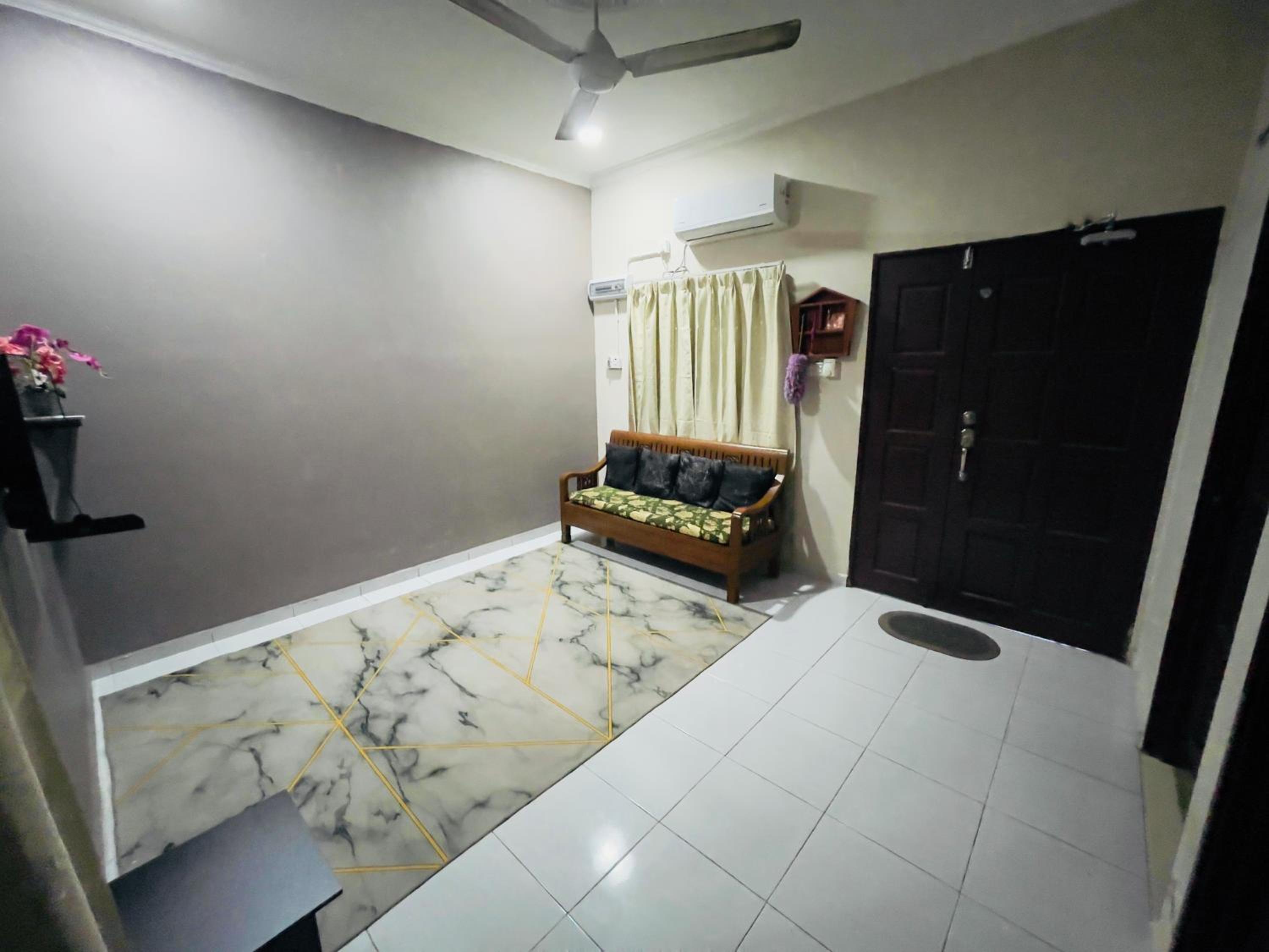Rania Homestay Beserah Kuantan