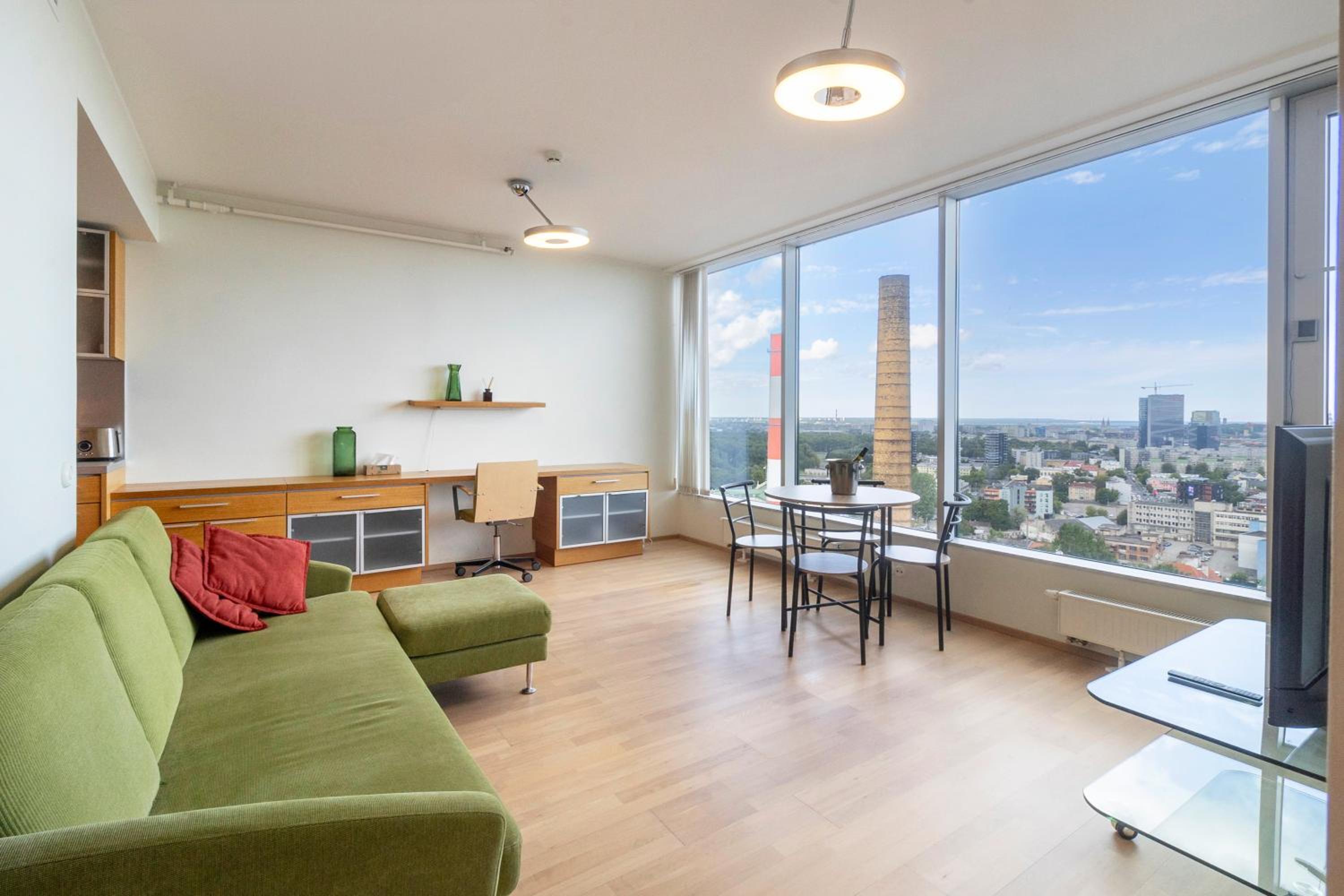 Revalia Fahle Airport Bus-Station Apartments with Best views