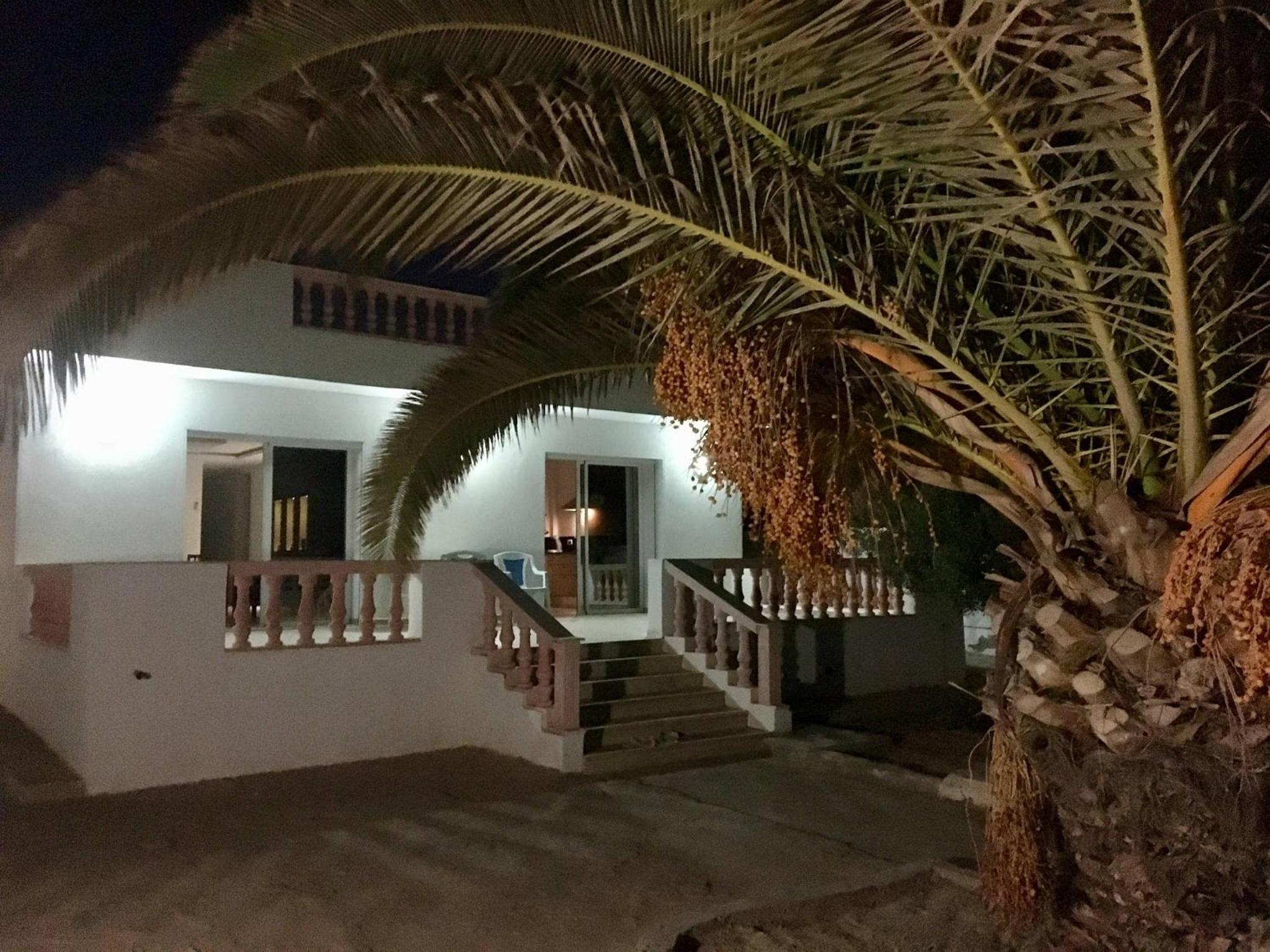 Villa moderne bord de plage, terrasse magnifique avec vue sur mer, Zarzis view 5
