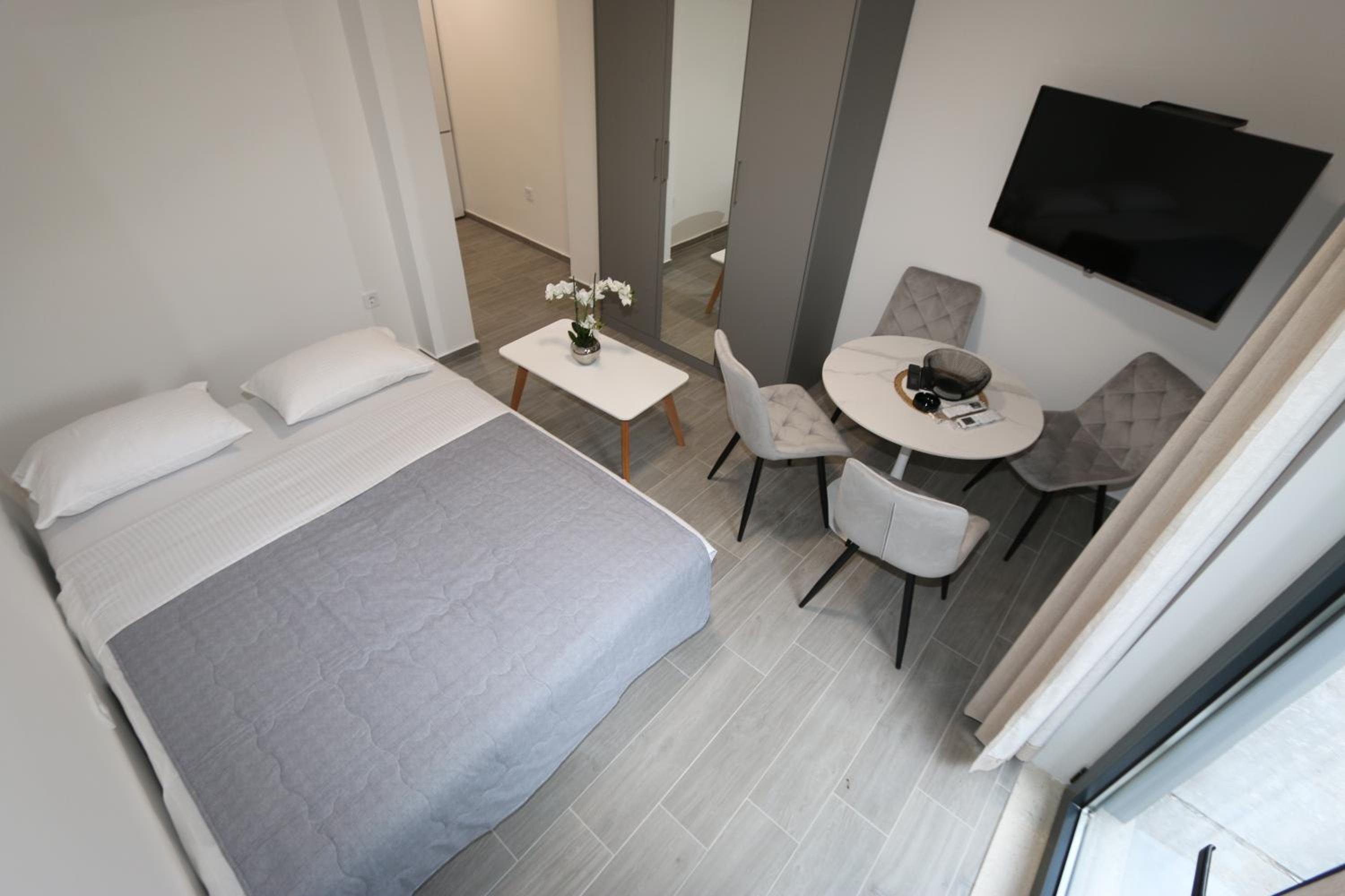 Apartments Port View