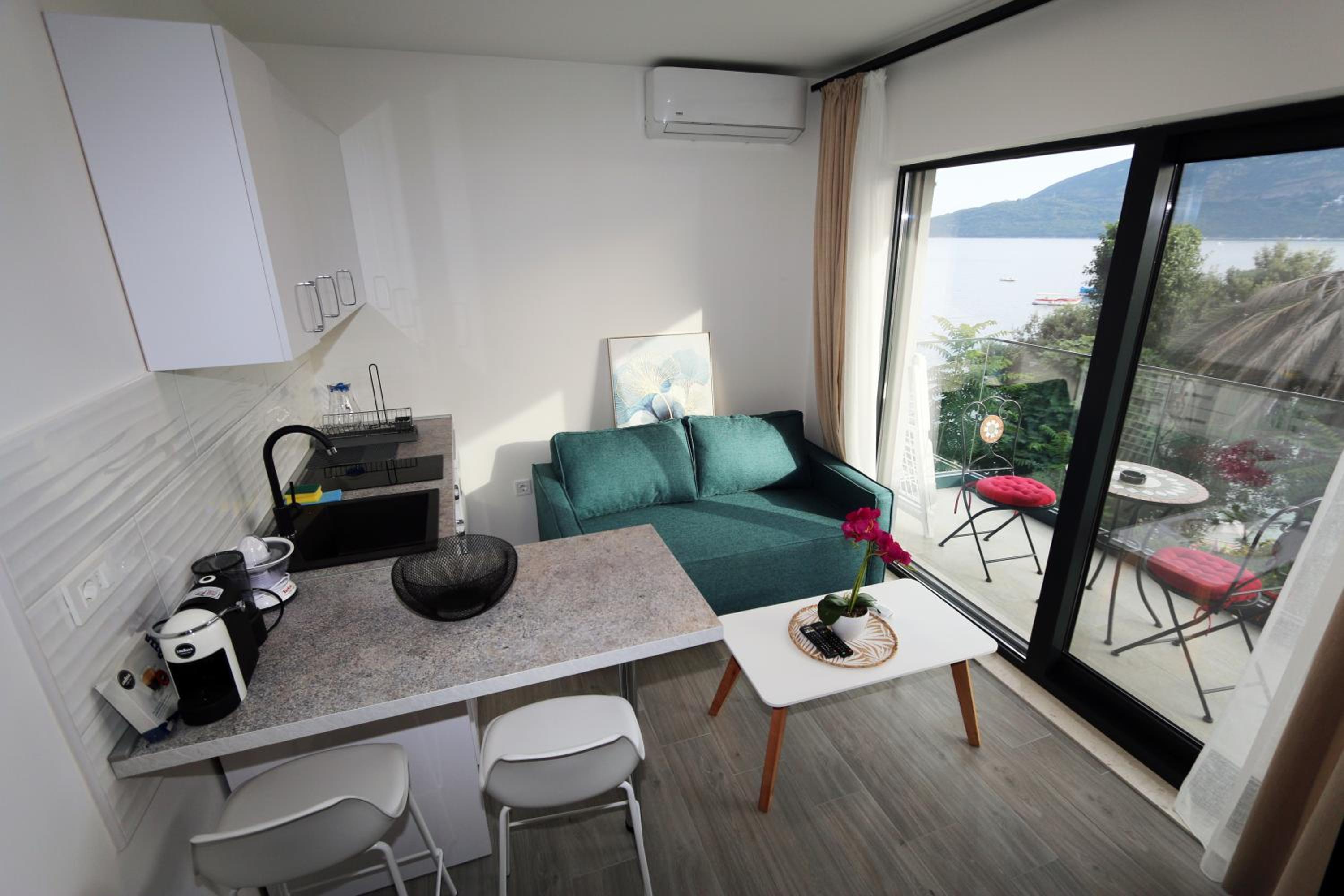 Apartments Port View