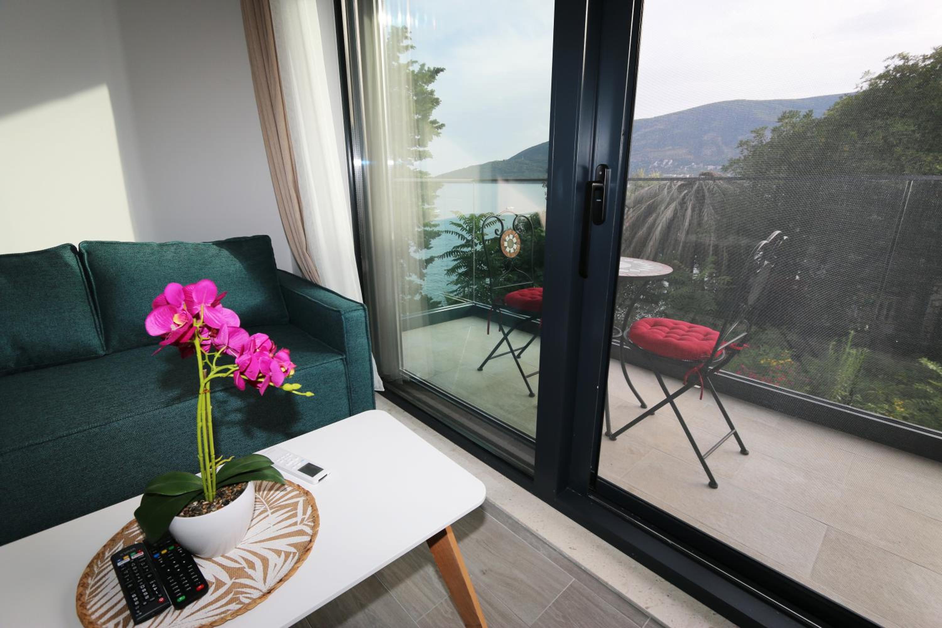 Apartments Port View