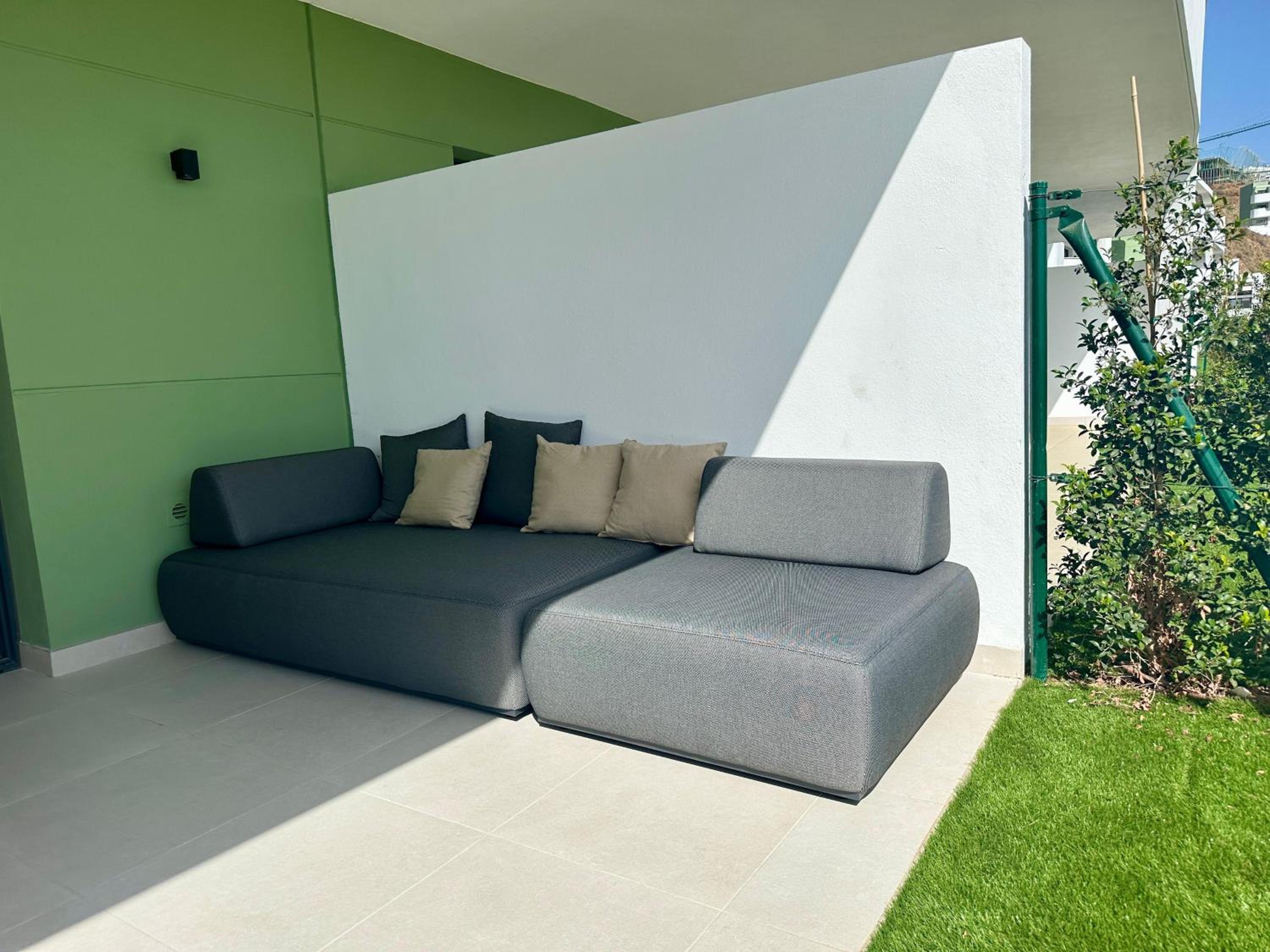 Stylish apartment with garden and amazing view