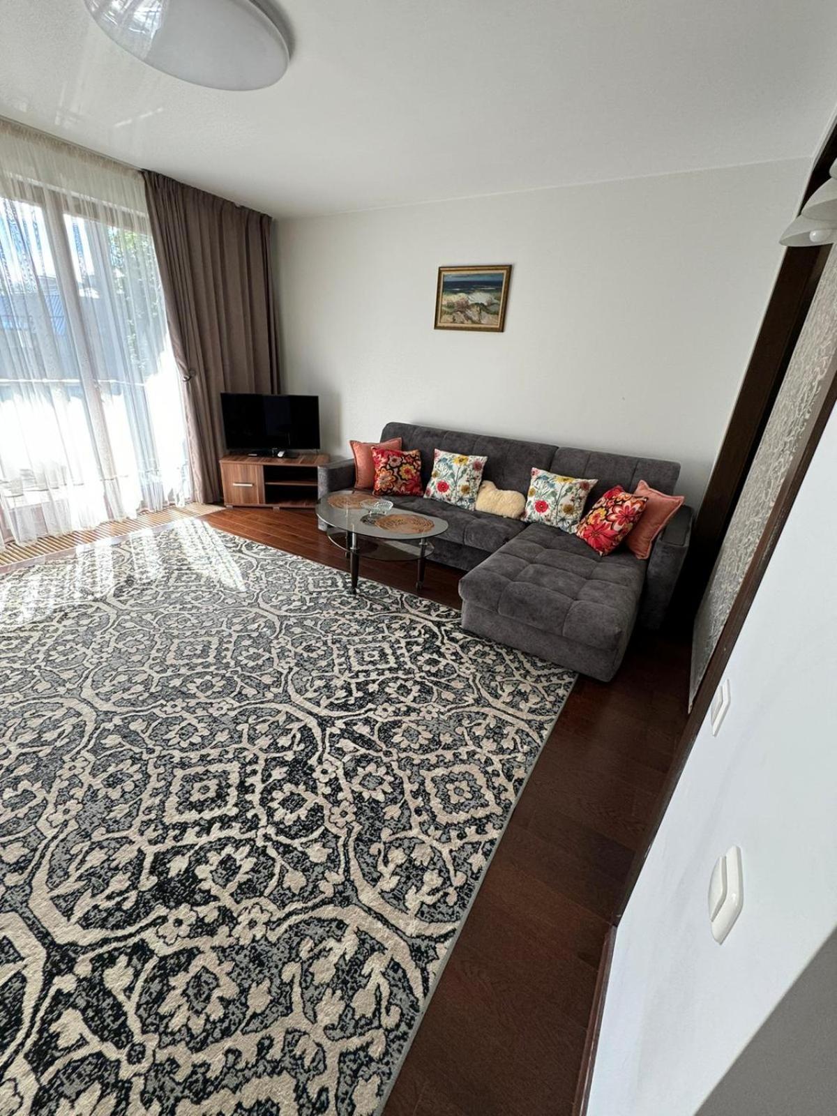 Apartamentai prie Kalnų parko