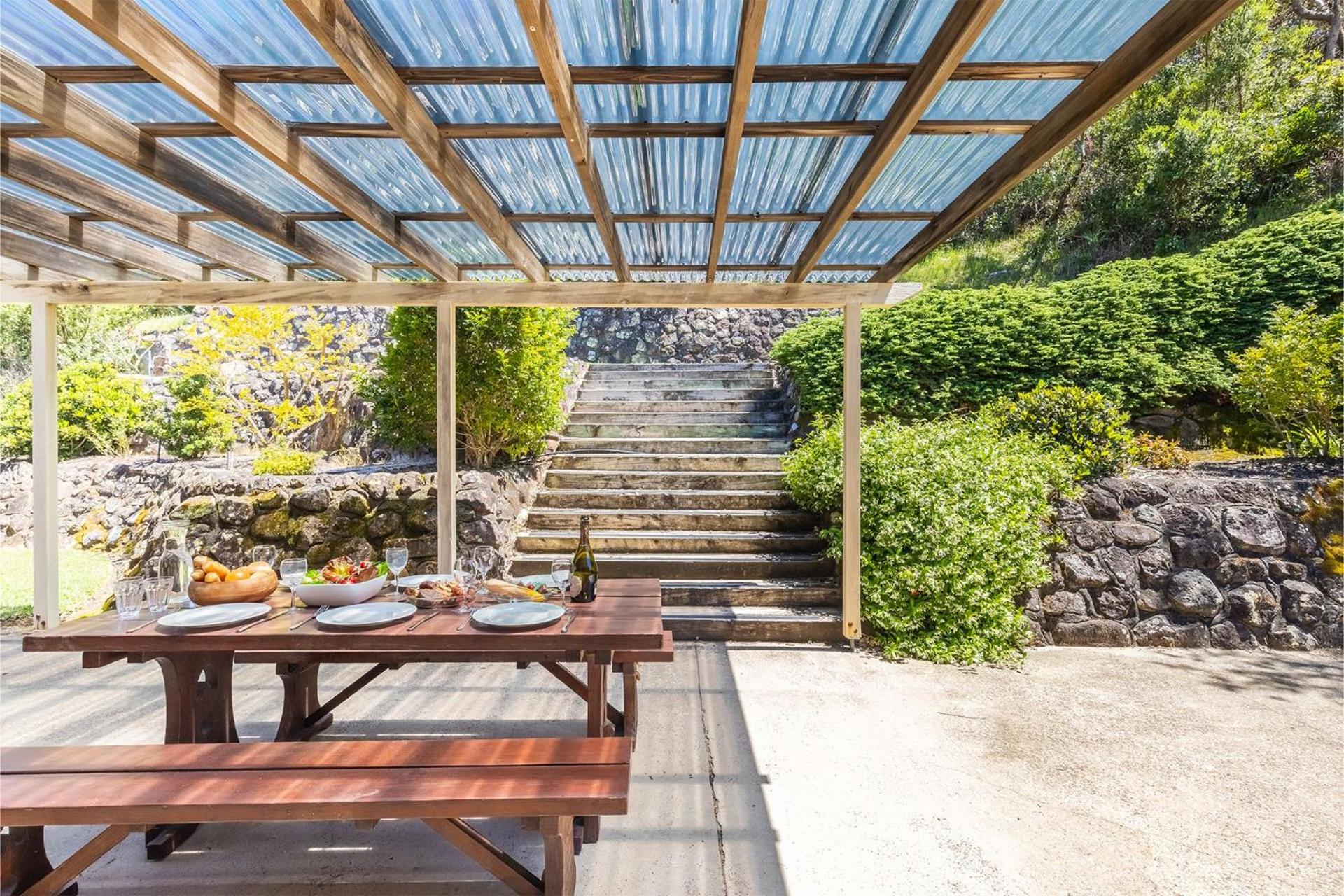 10 Garuwa Street - Fabulous Fingal Bay water views