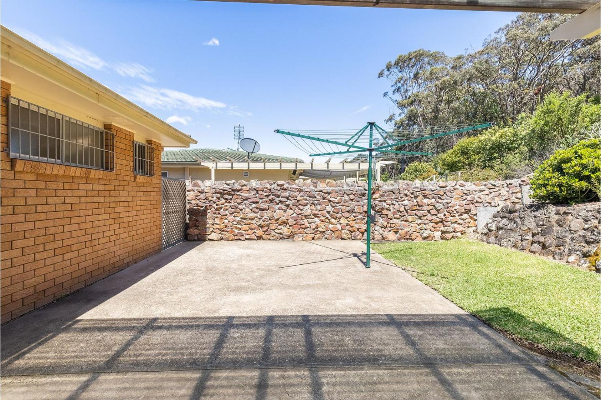 10 Garuwa Street - Fabulous Fingal Bay water views