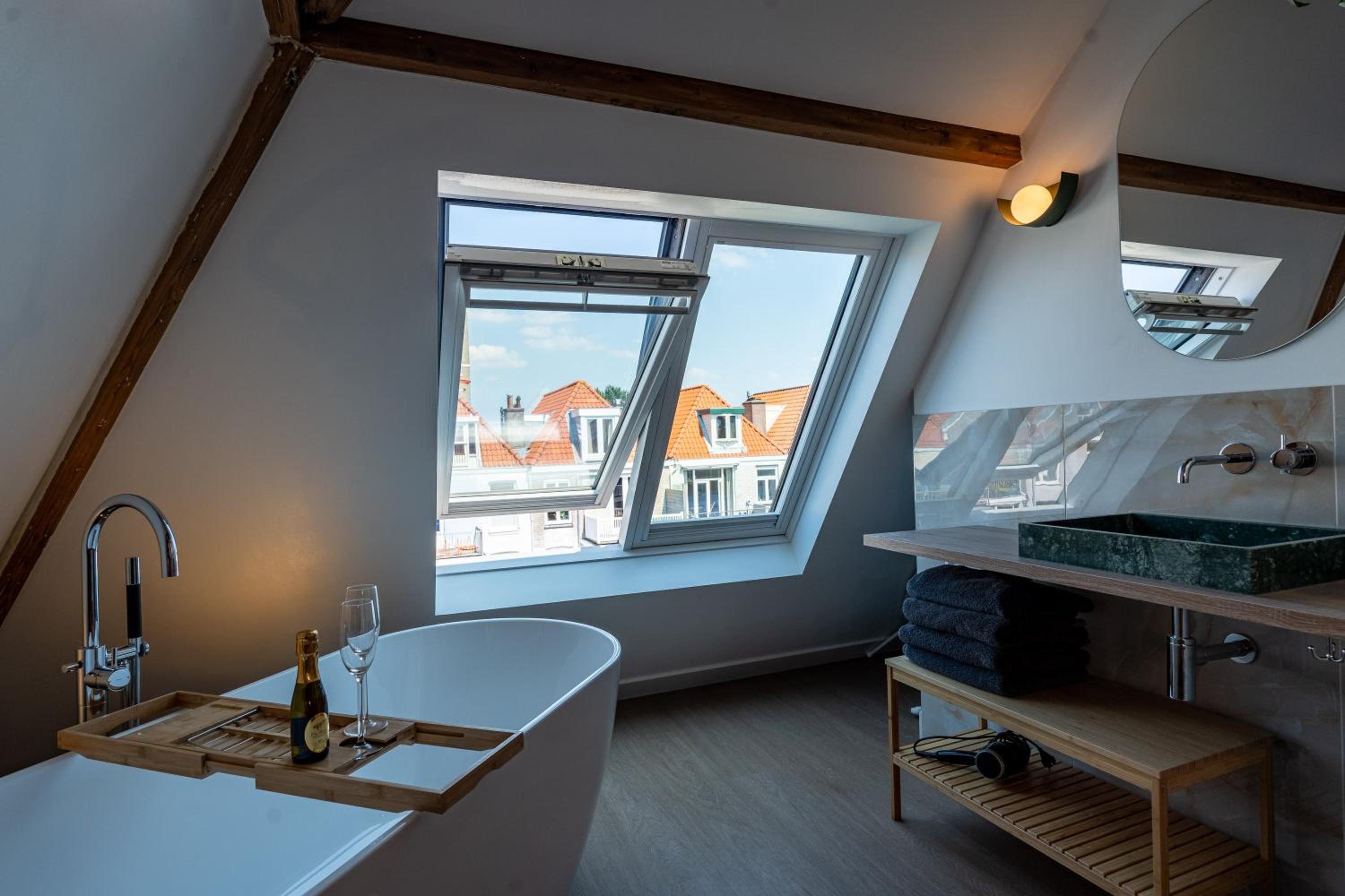 The Swiete Den Haag - 2 Stylish boutique apartments - Between city center and the beach view 3