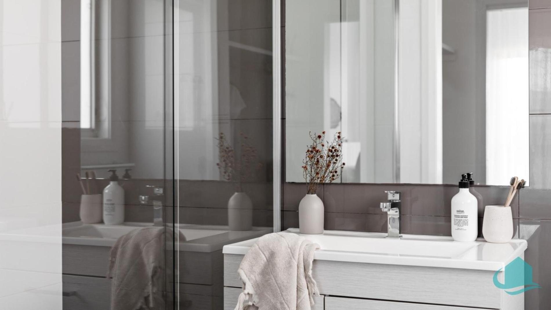 Kove at Caves Beach- Beach and pool access