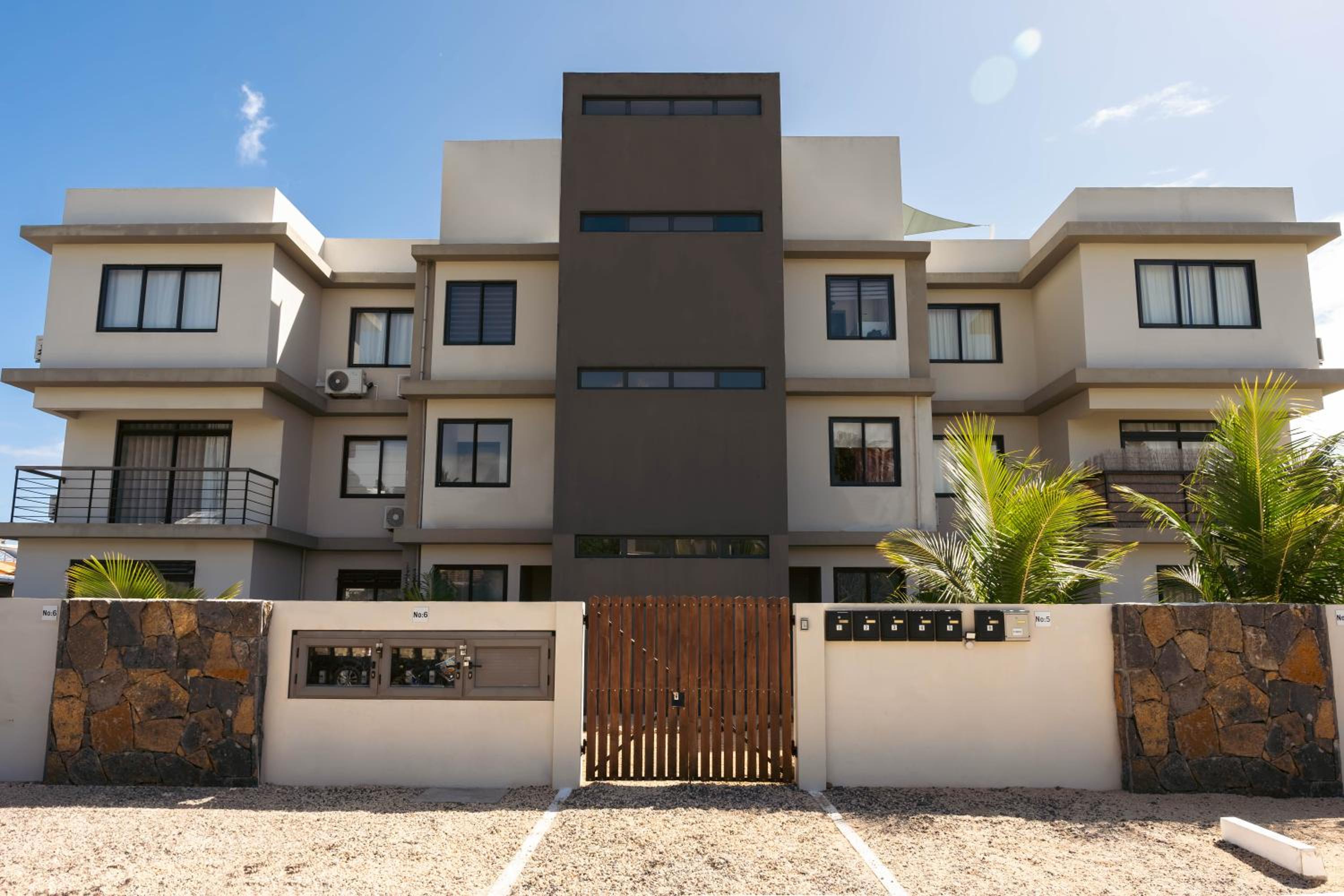 Appartement moderne de 3 chambres avec jardin près de la plage