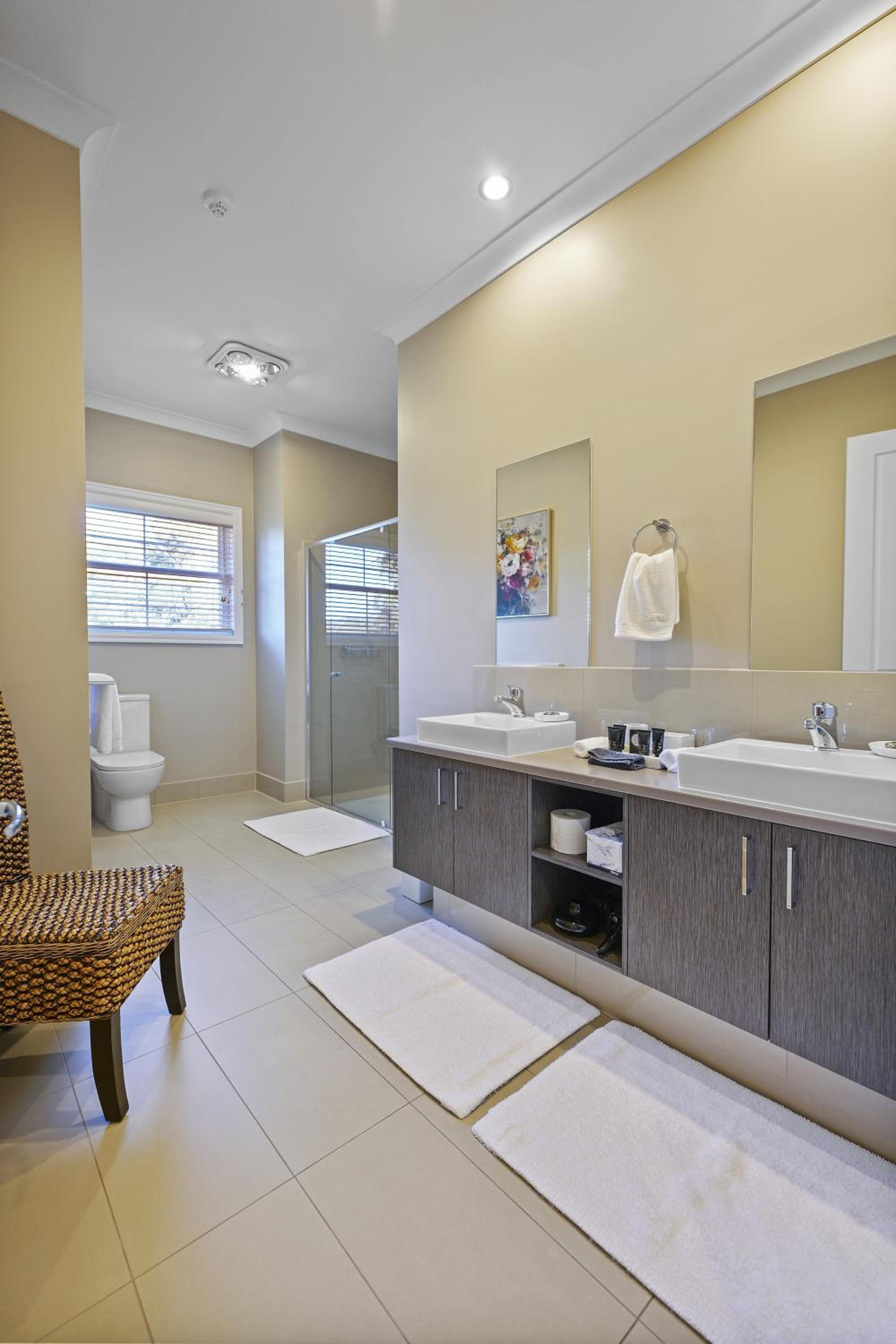 Kerami Manor & Day Spa