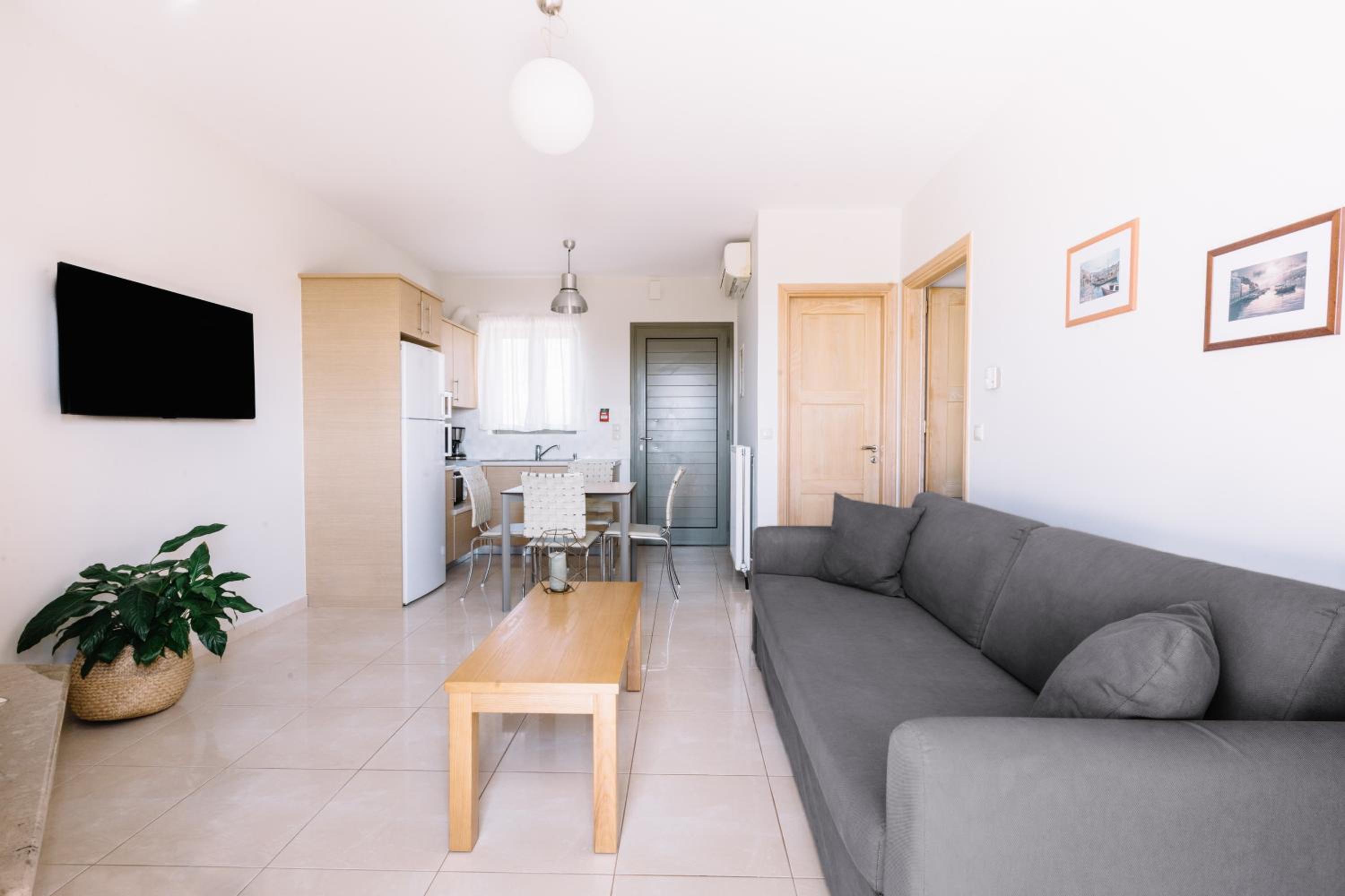 Anassia Villas