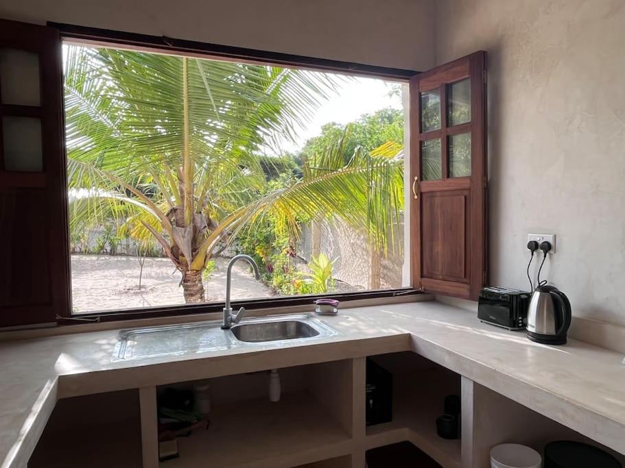 Mbibo House in the Shela Dunes view 5