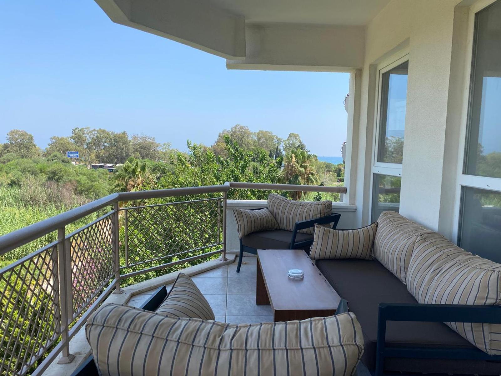 Lara Park Suites
