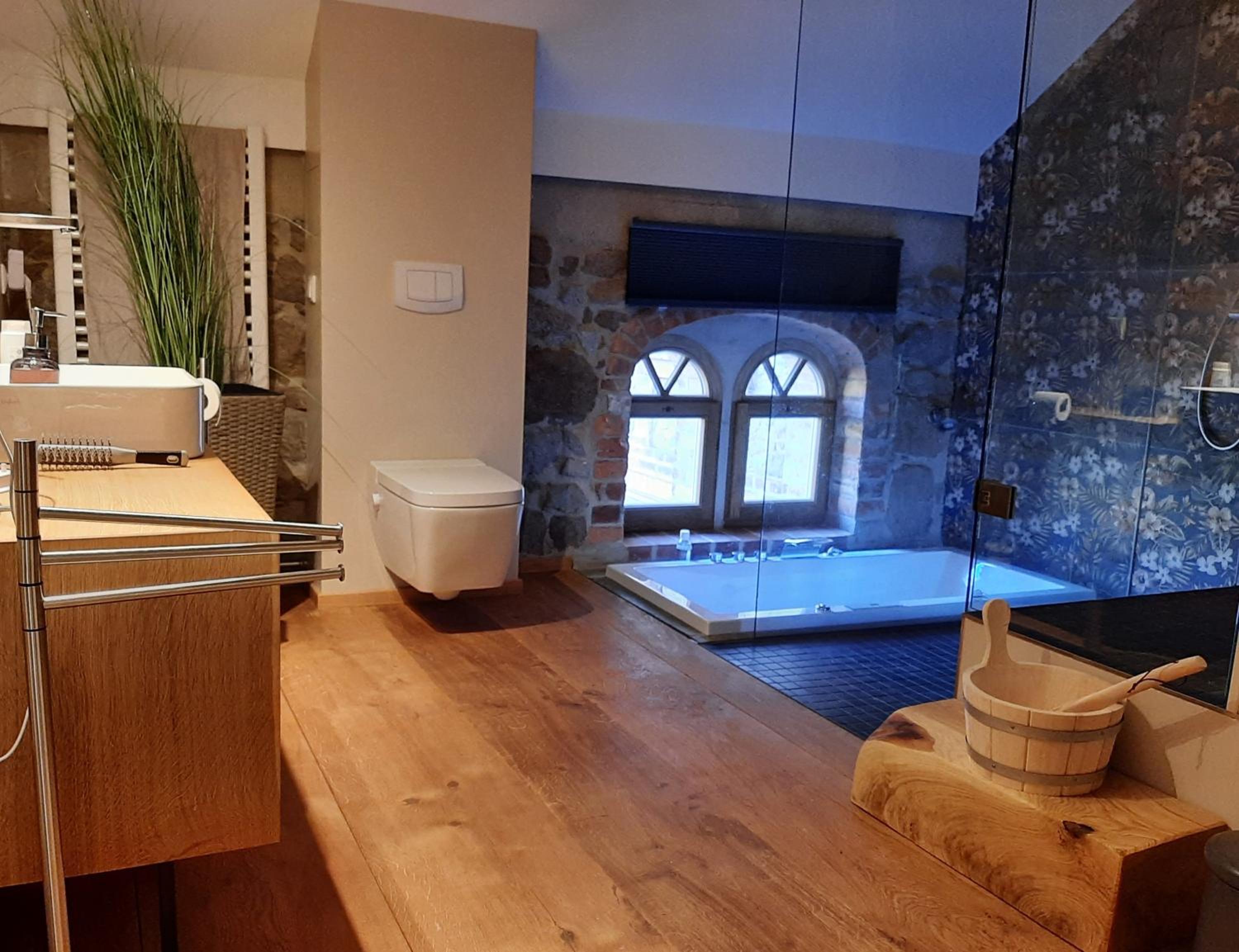 HexenburgbeiDresden 2 Zimmer Architektenwohnung mit eigener Sauna, Whirlwanne und Kamin - Nähe Sächsische Schweiz Dresden