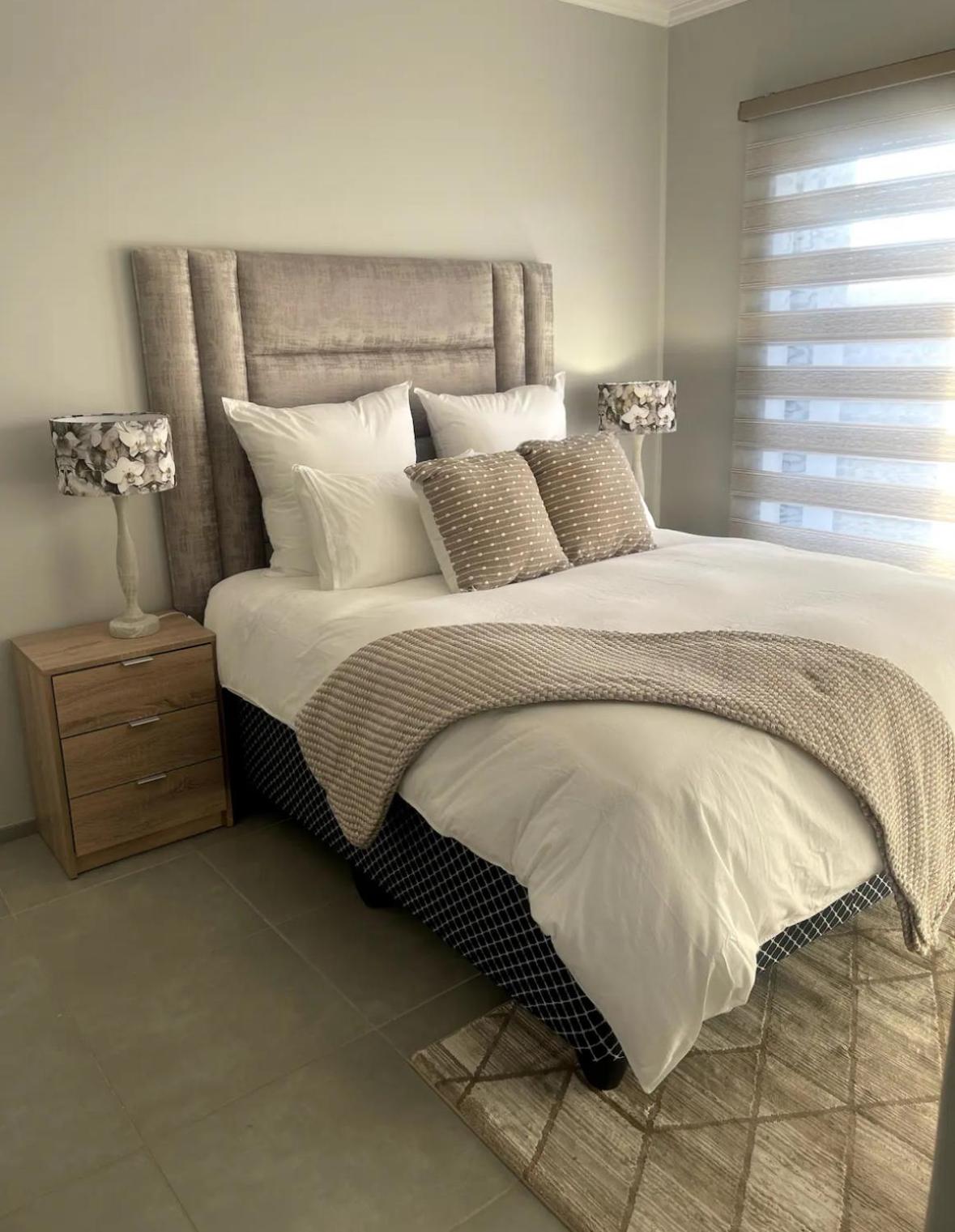 1 bedroom apartment Waterfall Midrand view 5