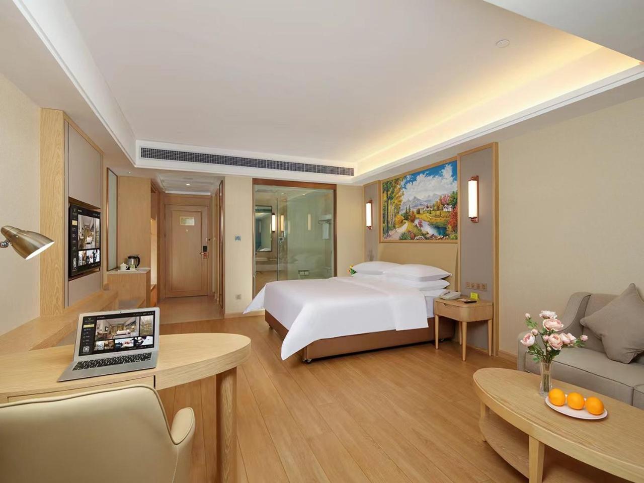 Vienna International Hotel Wenchang