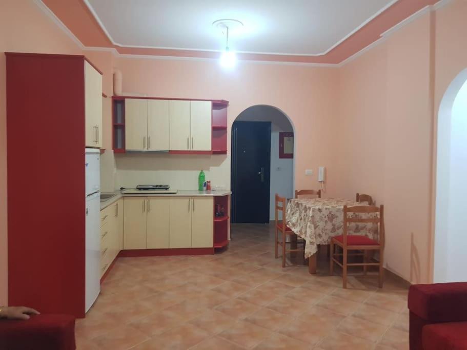 Jurgen Apartment -Yellow Flat
