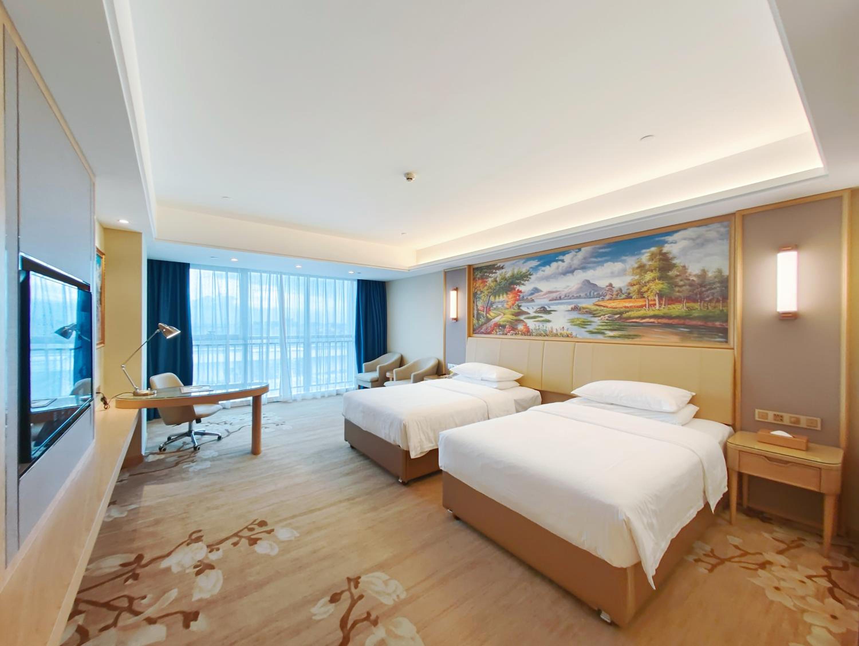 Vienna International Hotel Wenchang