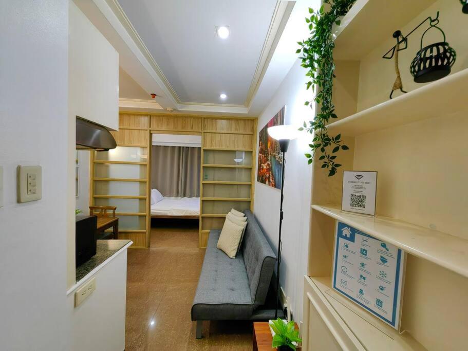 1BR Condotel Ridgewood Towers Taguig City #RW05 view 2