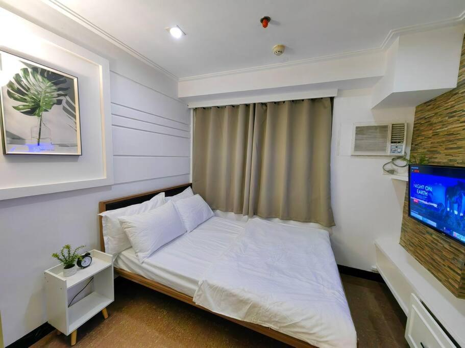1BR Condotel Ridgewood Towers Taguig City #RW05 view 3