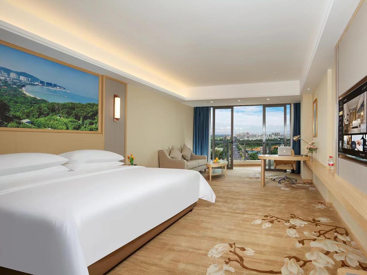 Vienna International Hotel Wenchang