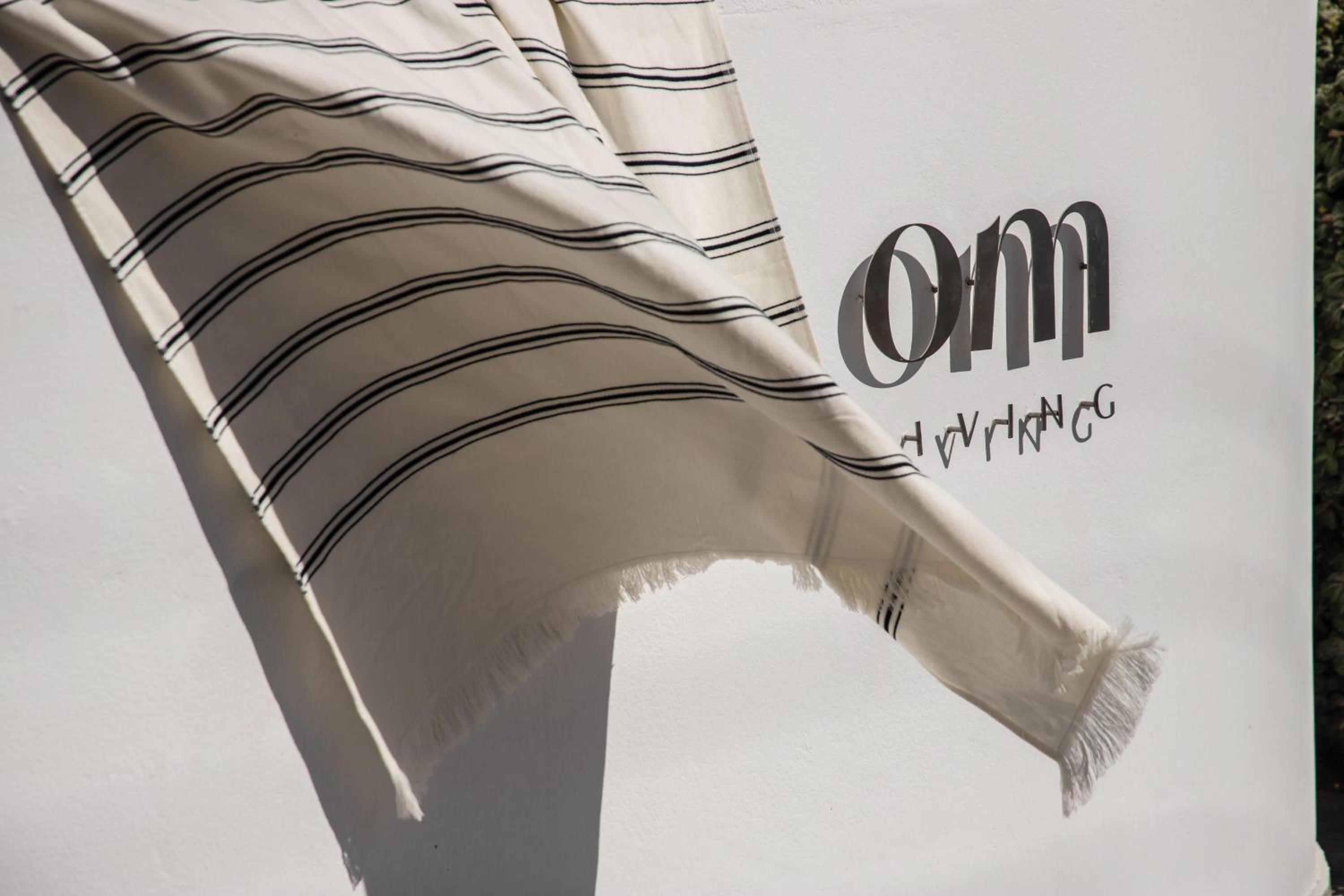 Om Living Milos