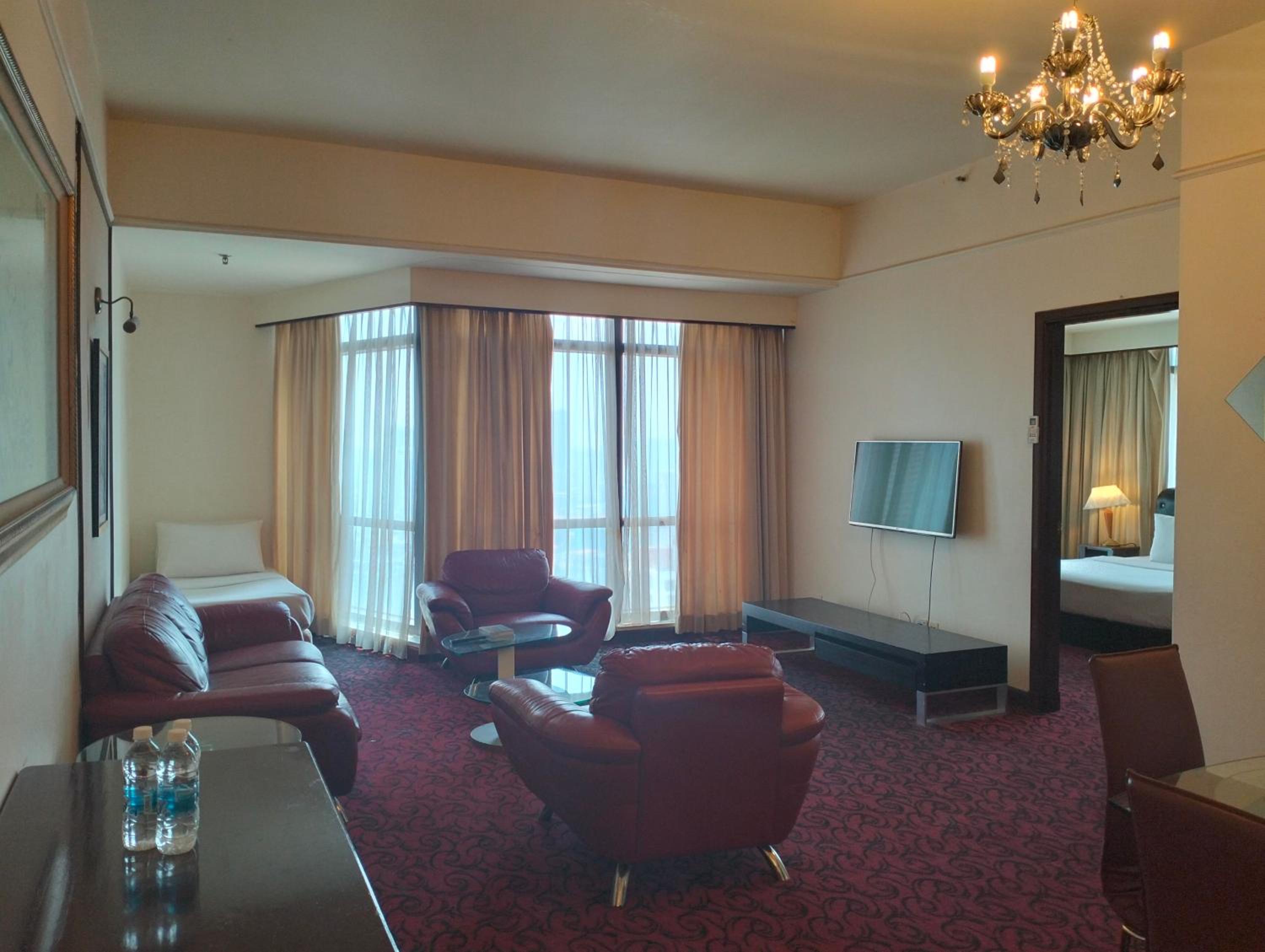 Habibi Suite Berjaya Times Square KL