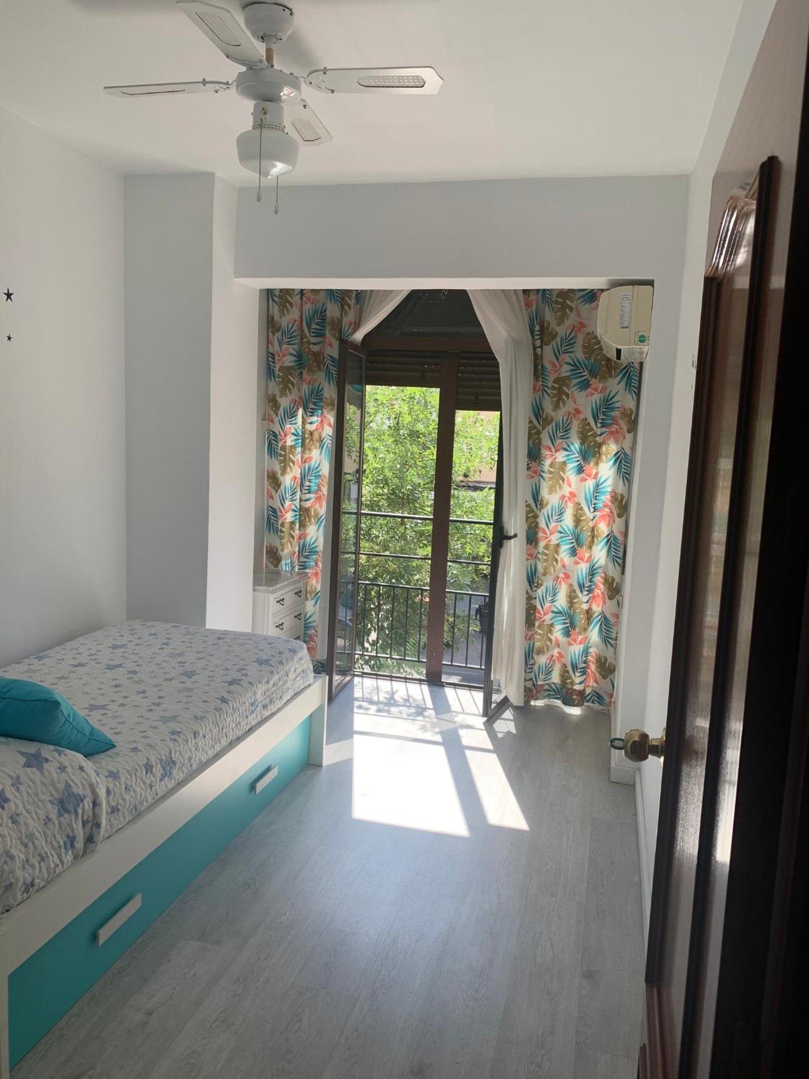 Charming city centre apartment in Córdoba with parking