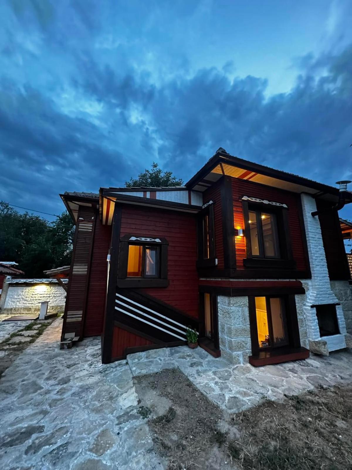 Ethno Villa Cherry