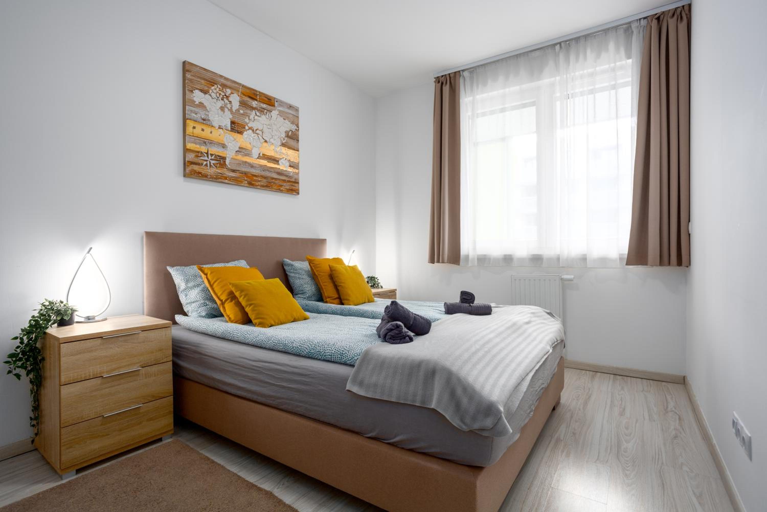 AtriumResidences with FreeParking, AC, Balcony and Wi-fi view 5