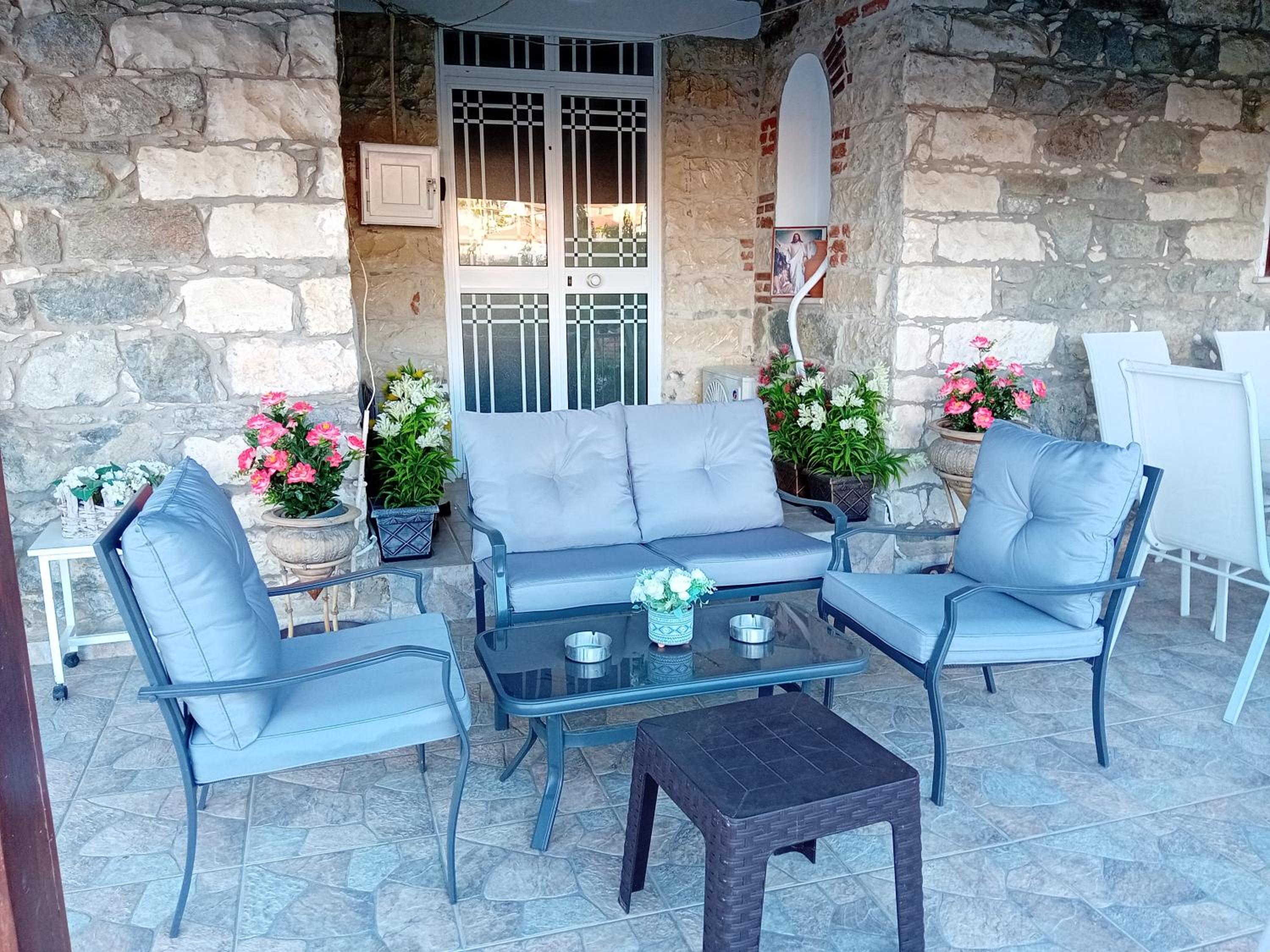 Traditional house in pelendri