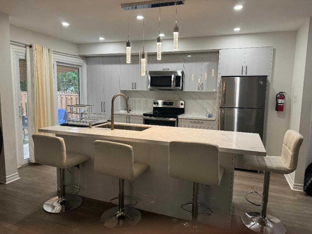 Fully Renovated Boutique-Style 3-Bedroom 2 Story