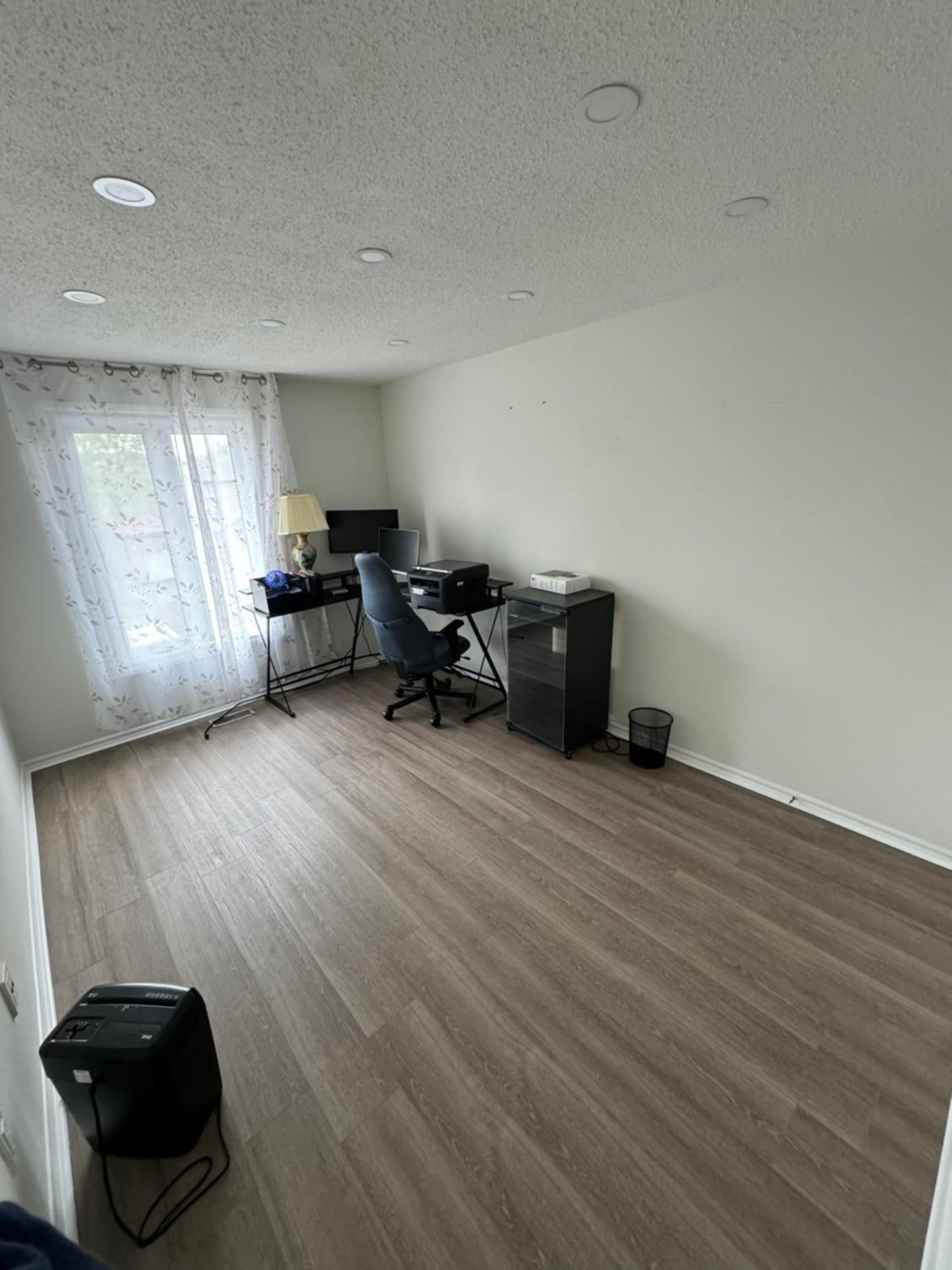 Fully Renovated Boutique-Style 3-Bedroom 2 Story
