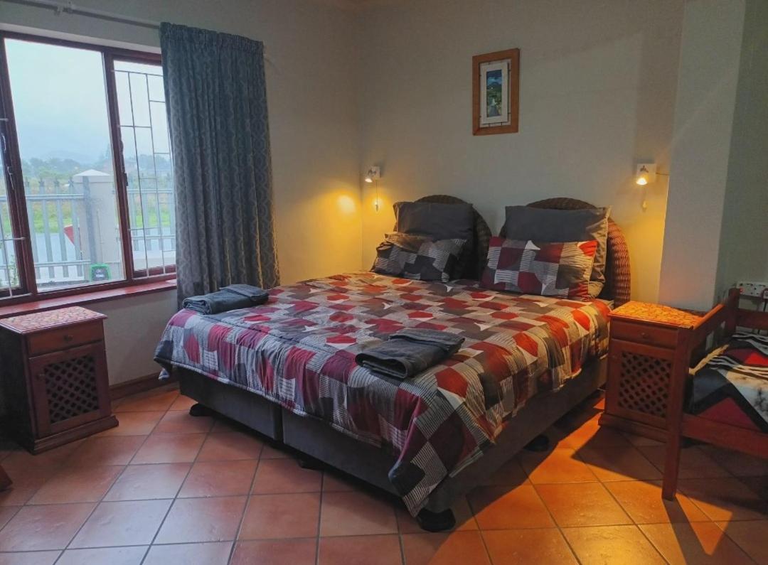Hermanus AT HOME
