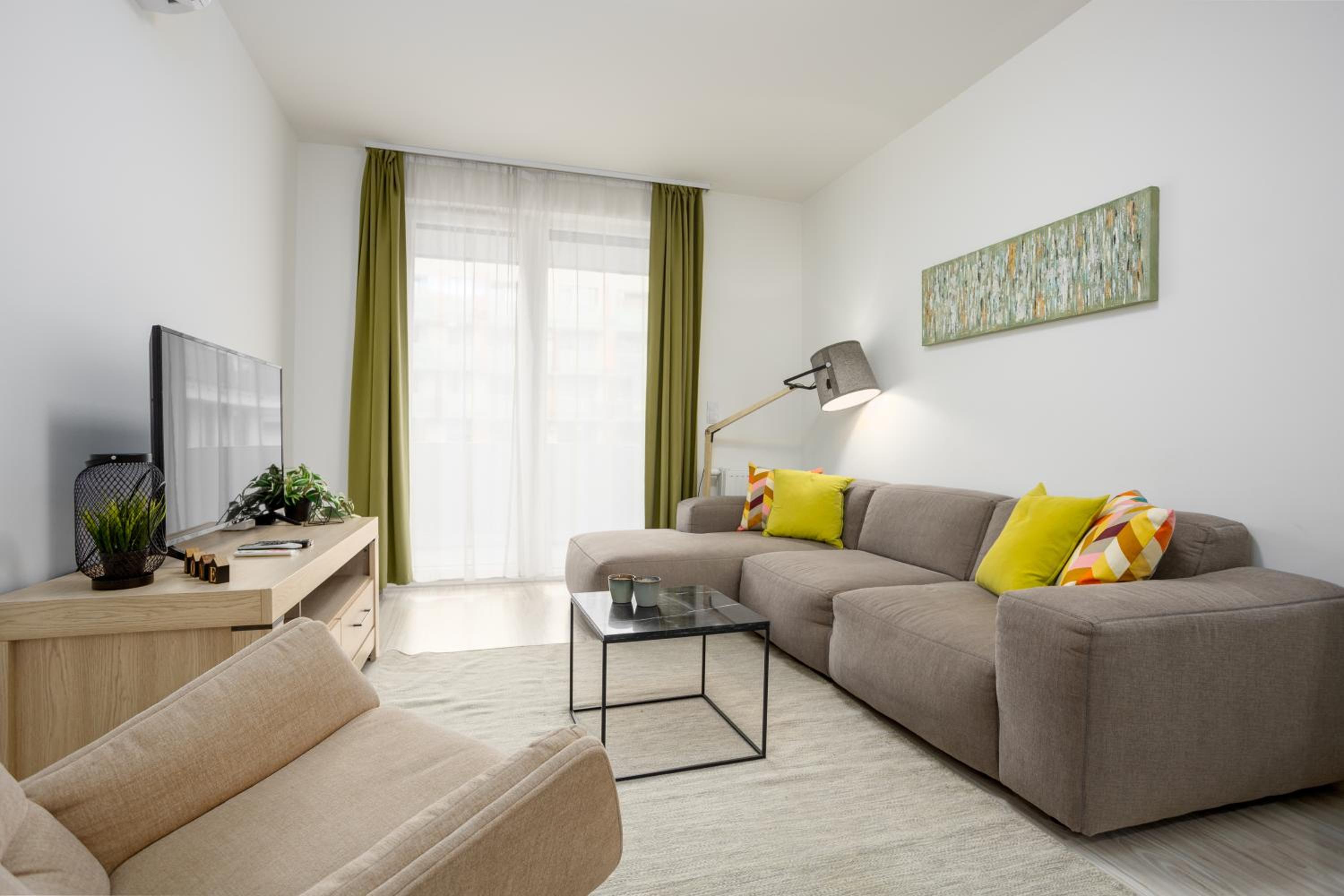 AtriumResidences with FreeParking, AC, Balcony and Wi-fi view 4