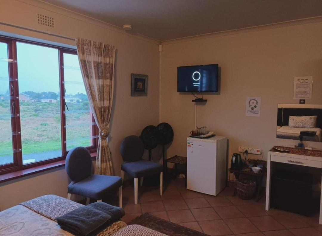 Hermanus AT HOME