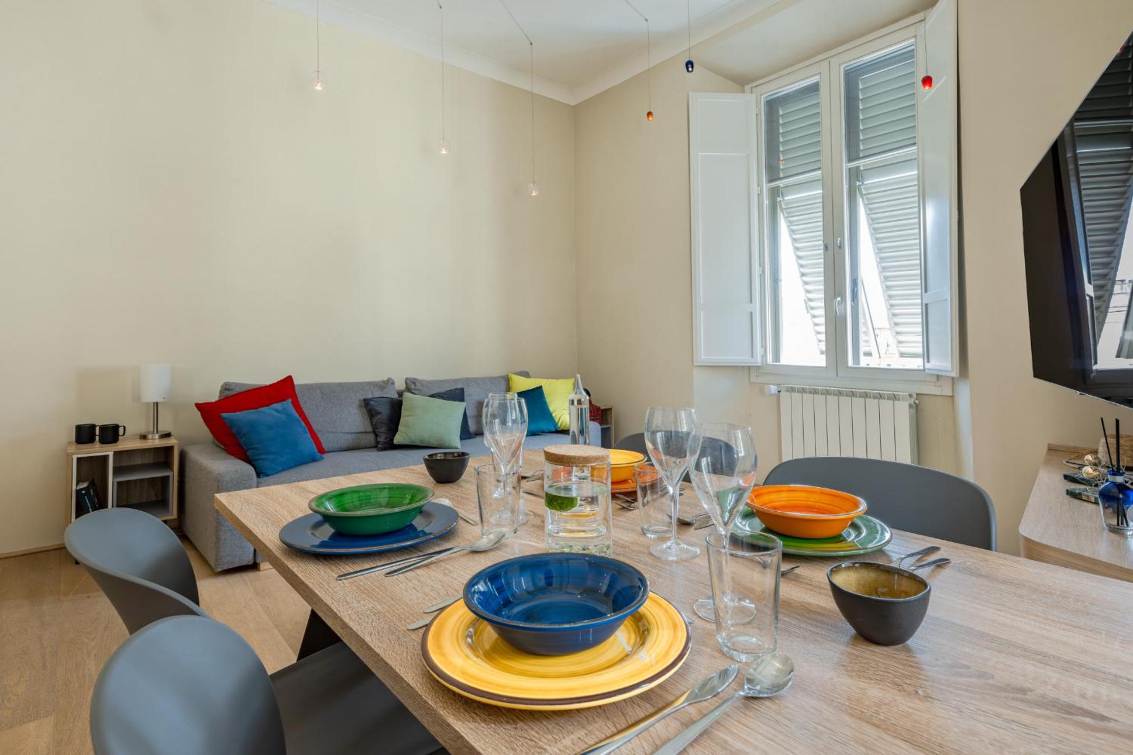 Quiet Designer Flat with Private Rooftop Terrace