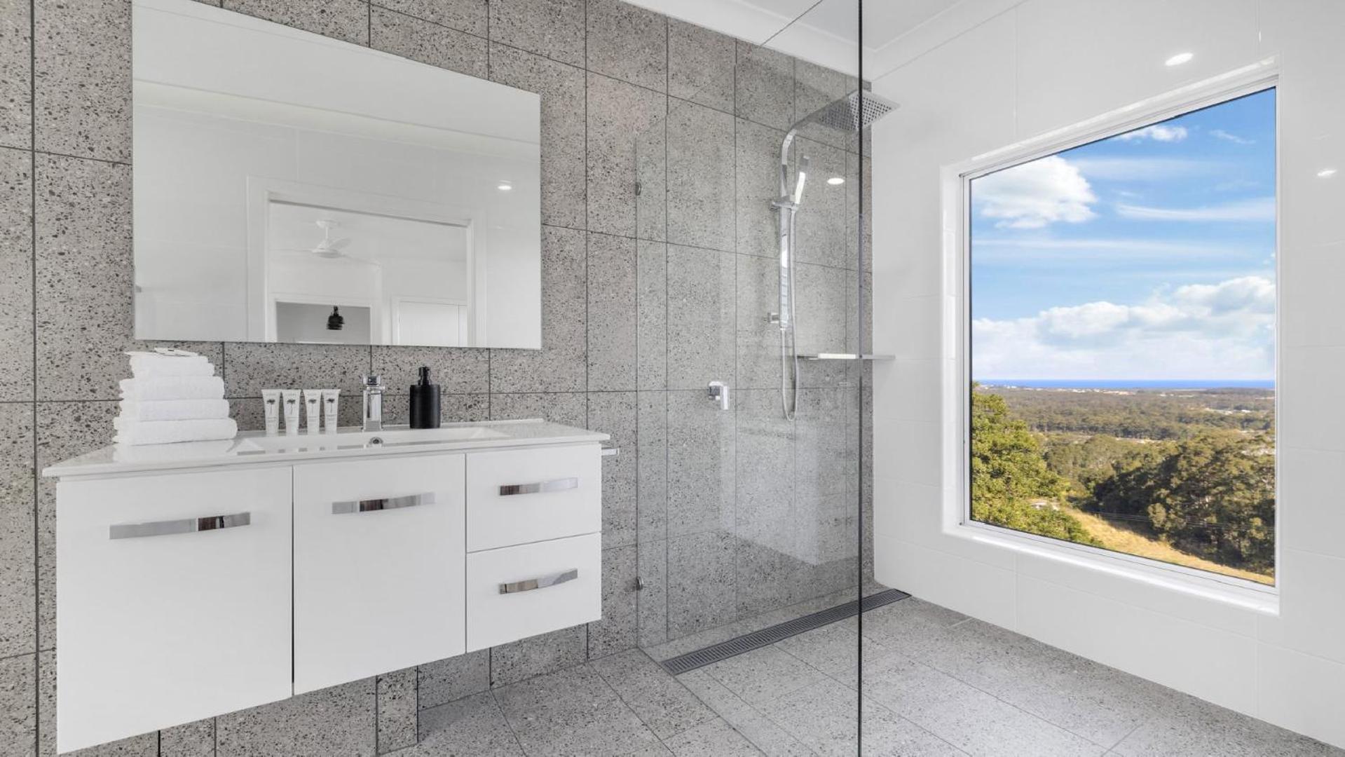 Altitude - Pet-Friendly, Romantic, Accessible