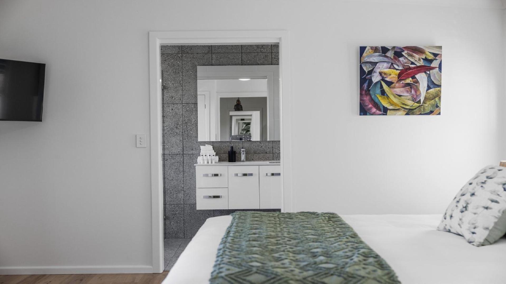 Altitude - Pet-Friendly, Romantic, Accessible