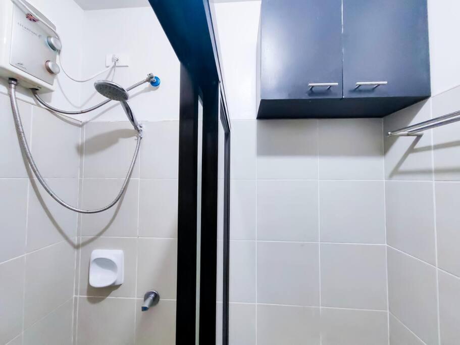 Citispace 1BR Condotel Suite at Ridgewood Towers Near BGC Airport #RW07A