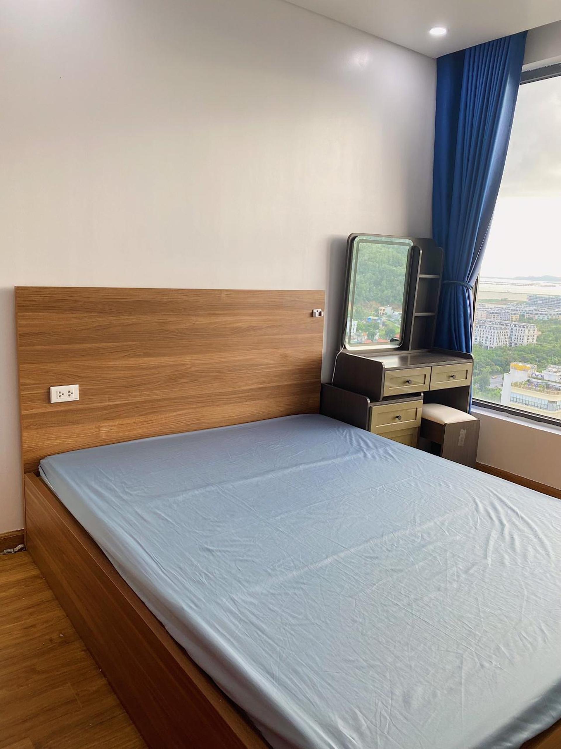 Sunset 1 Bedroom Apartment Ha Long Bay Viet Nam view 4