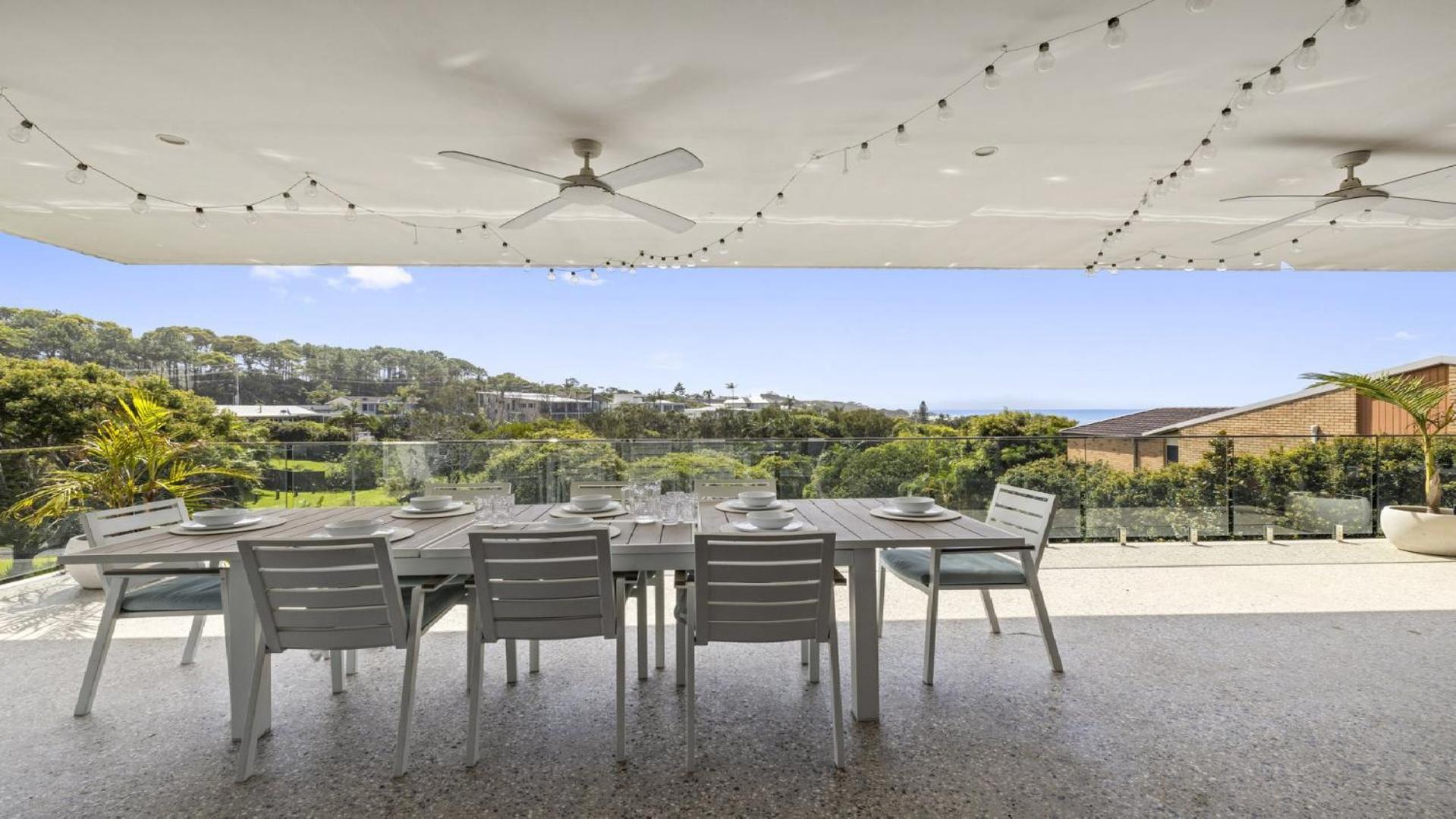 Northern Exposure - Pool, Path to Beach, Sleeps 10