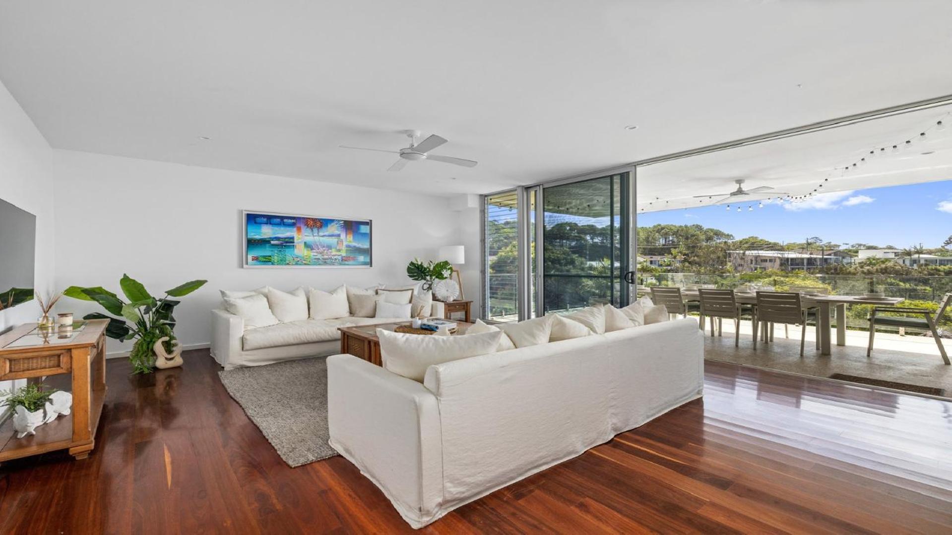 Northern Exposure - Pool, Path to Beach, Sleeps 10