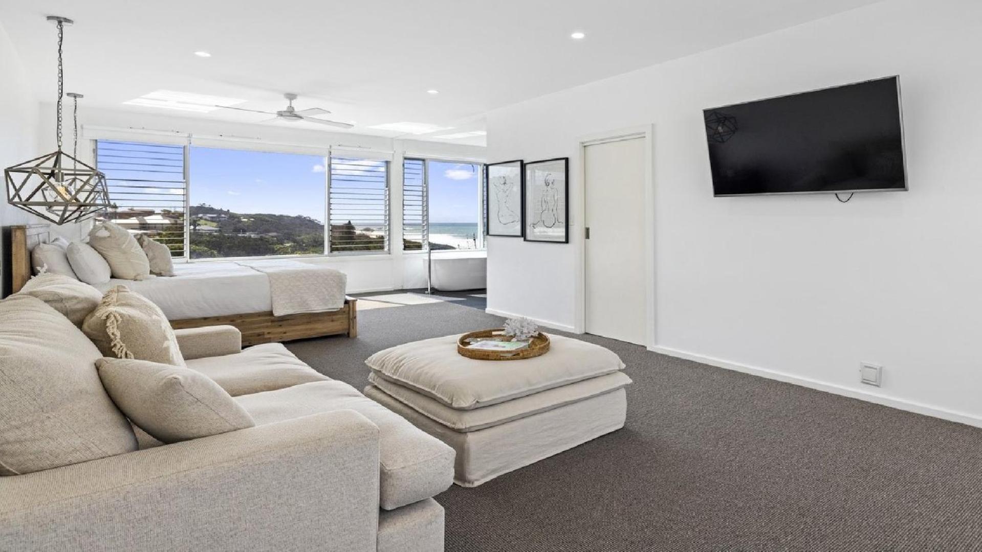 Northern Exposure - Pool, Path to Beach, Sleeps 10