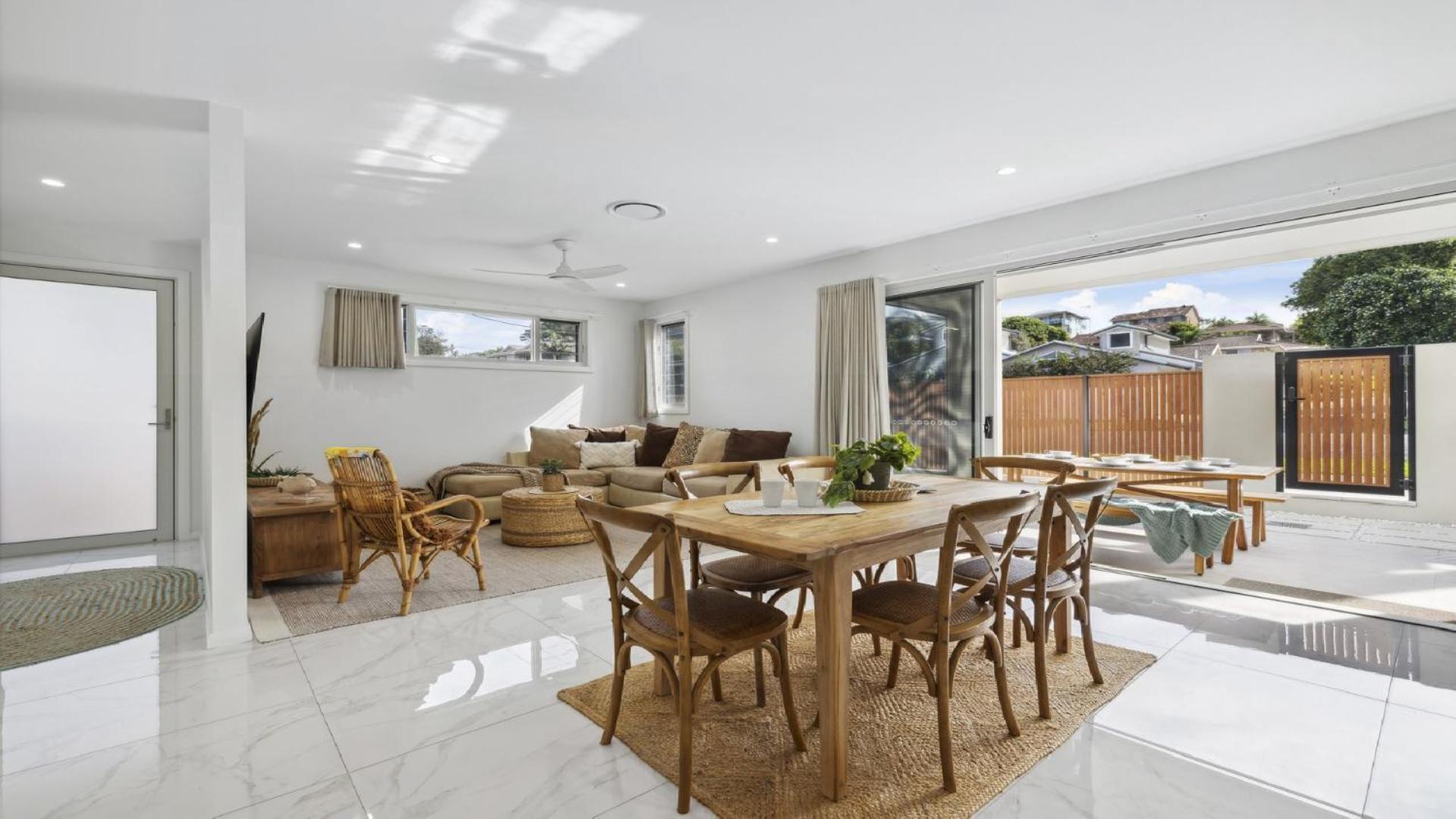 Seas the Day - Modern Townhouse in Sawtell Village