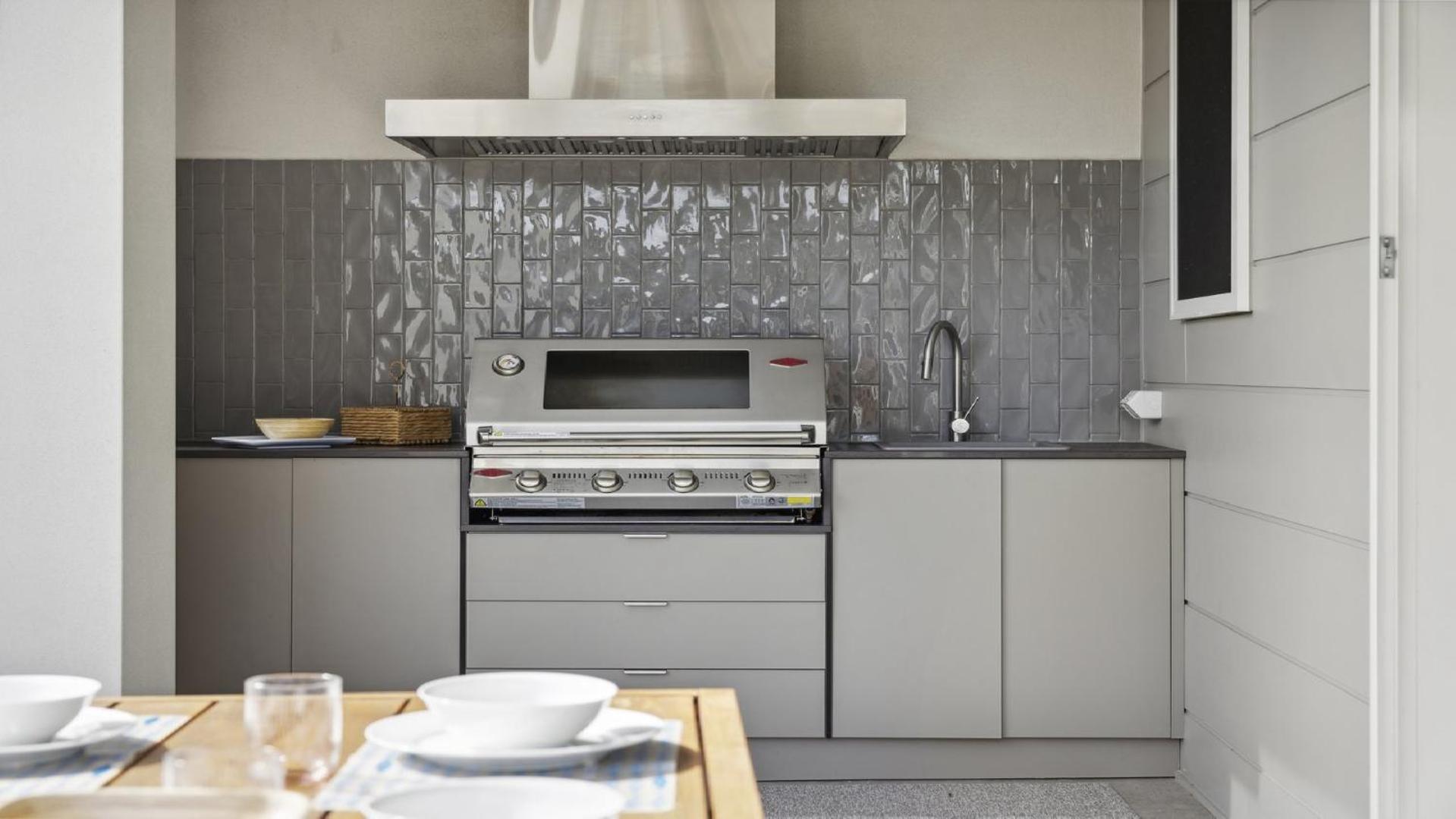 Seas the Day - Modern Townhouse in Sawtell Village