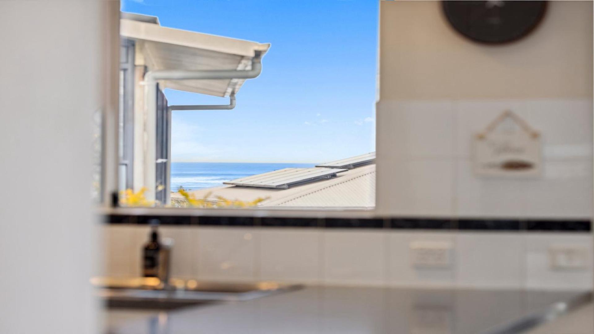 Ballantrae 8 - Walk To Beach & Cafes Sawtell Village